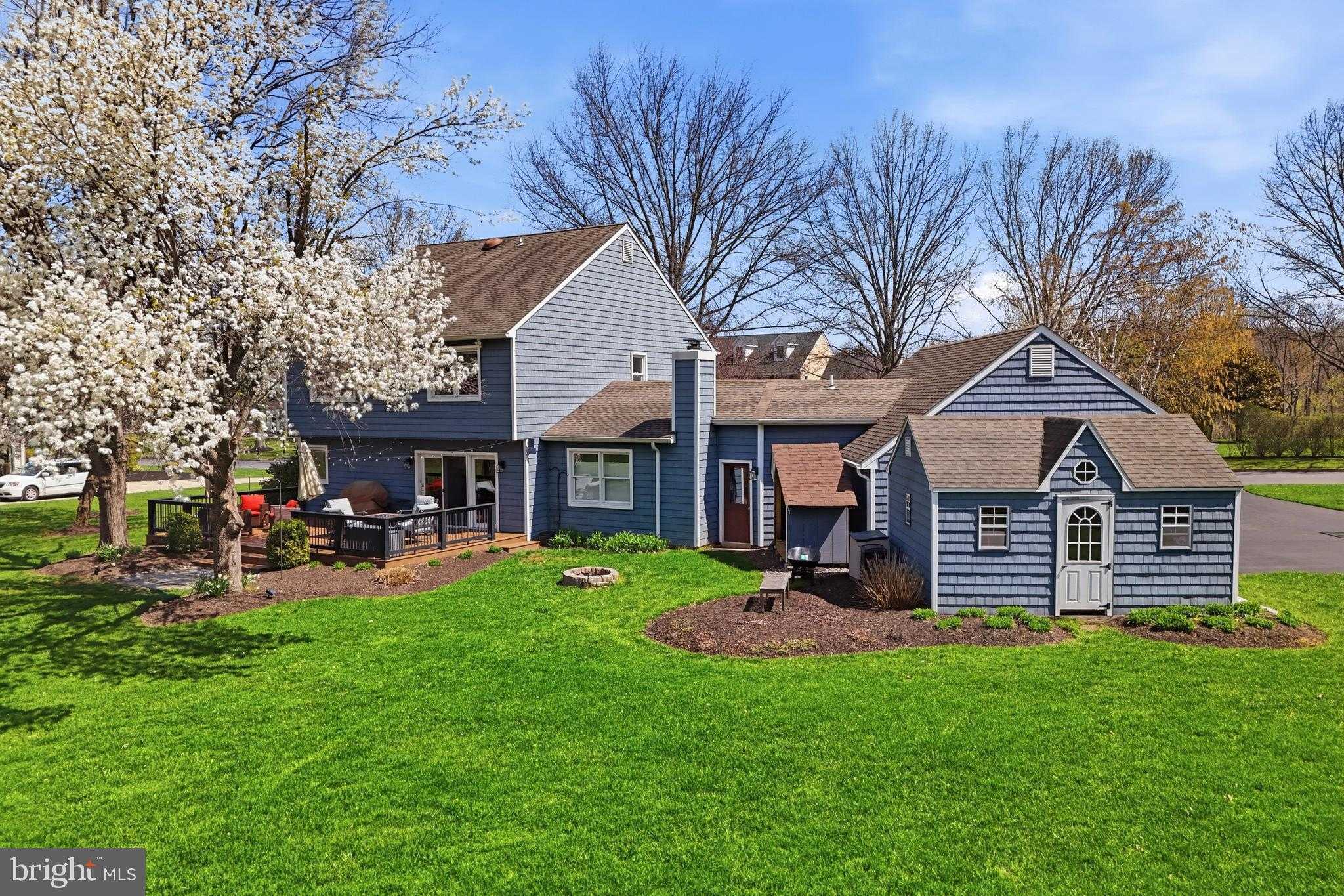 35 Matthew Cir photo 32