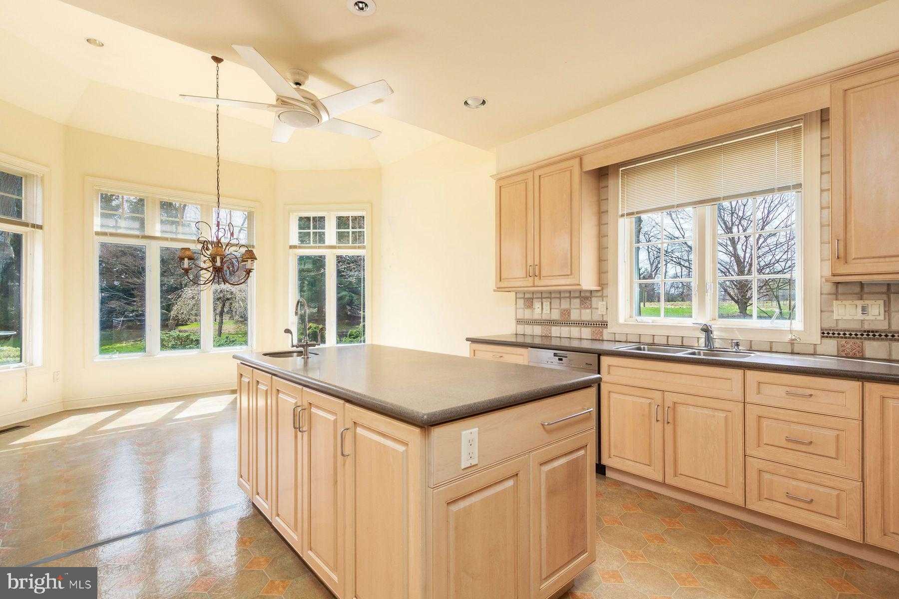 4225 Erica Dr photo 18