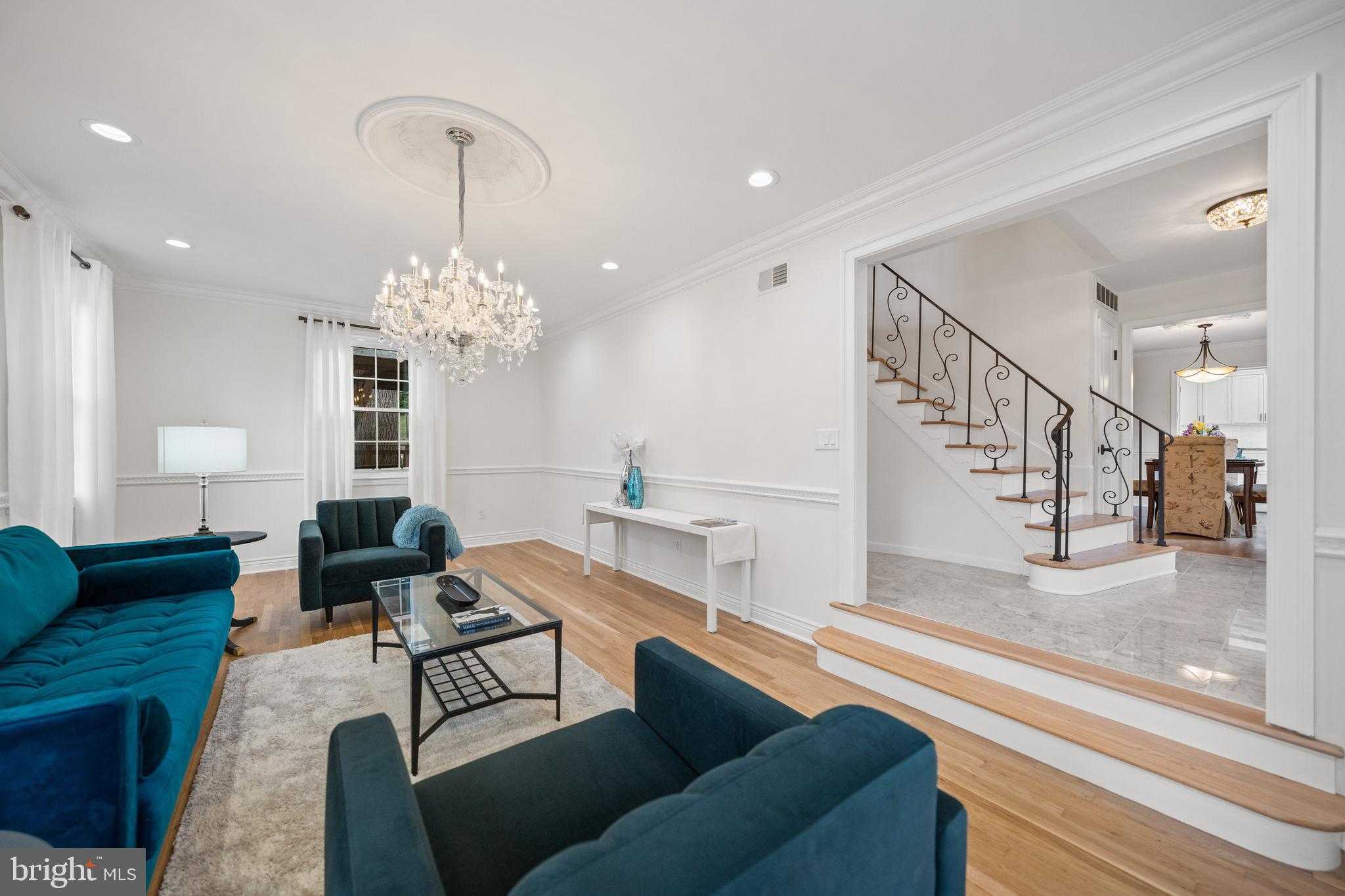 12704 Theresa Dr photo 8