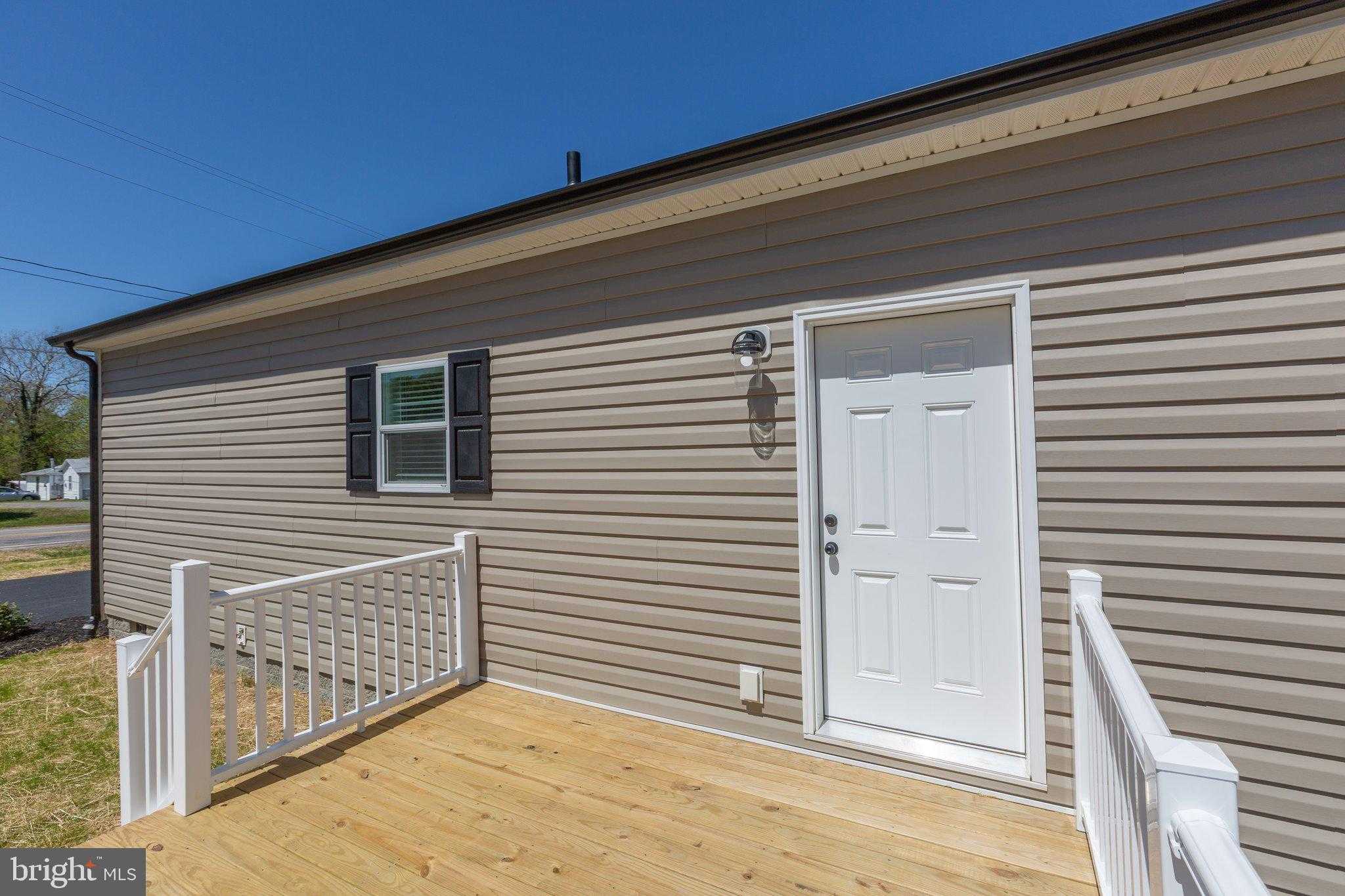 816 Mineral Ave photo 34