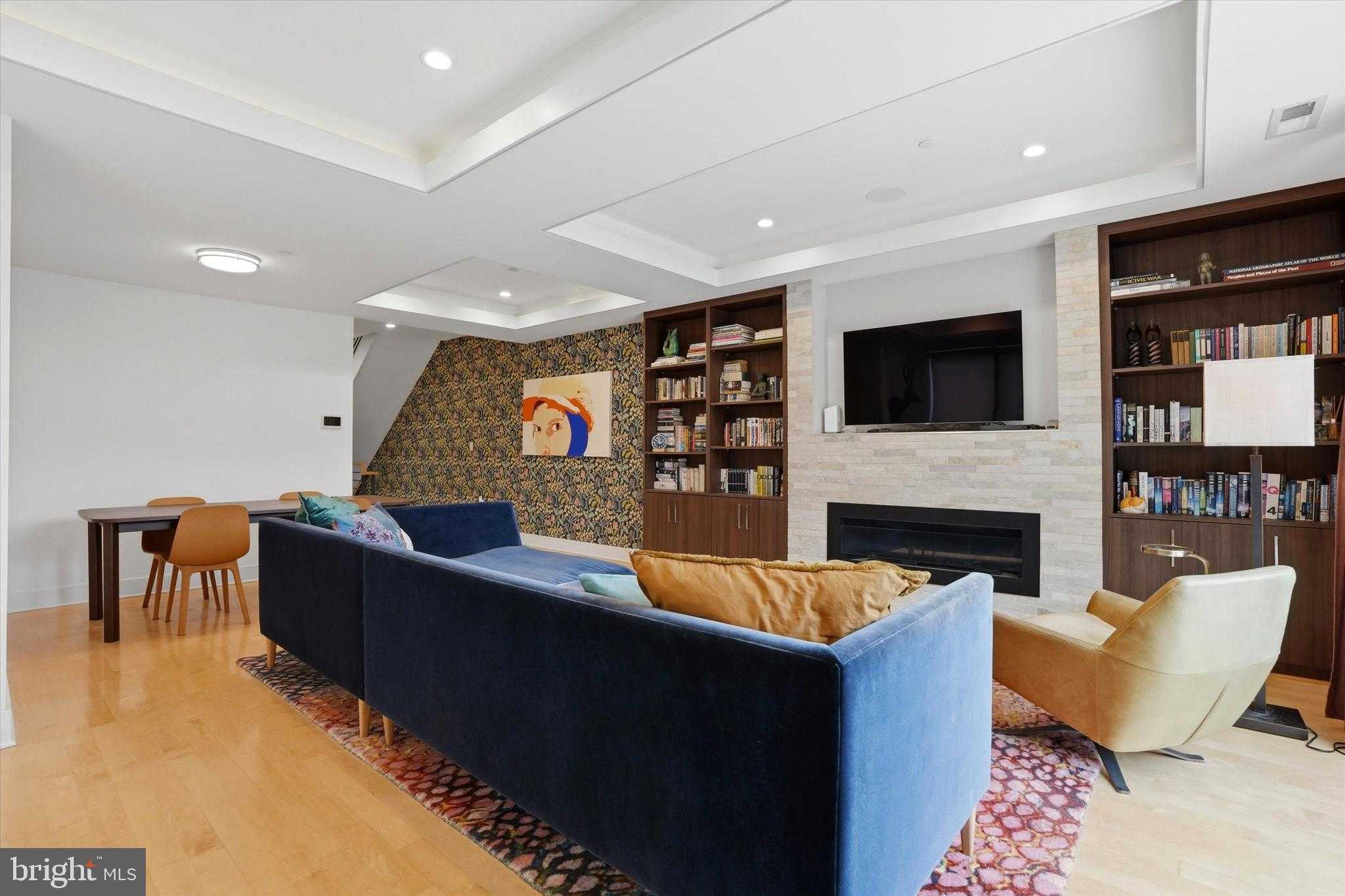 741 S 15th St photo 13