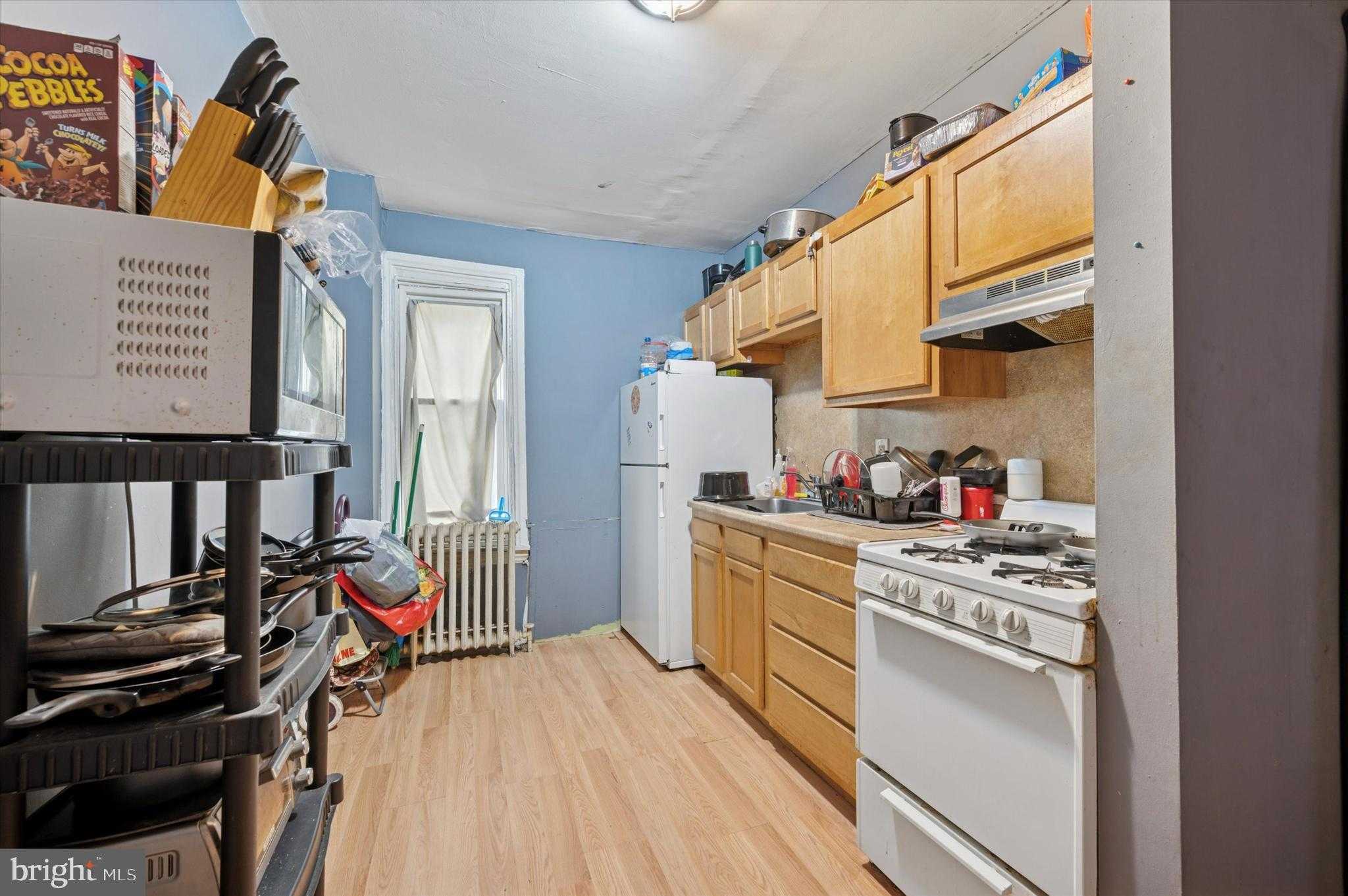 2441 W Harold St photo 5