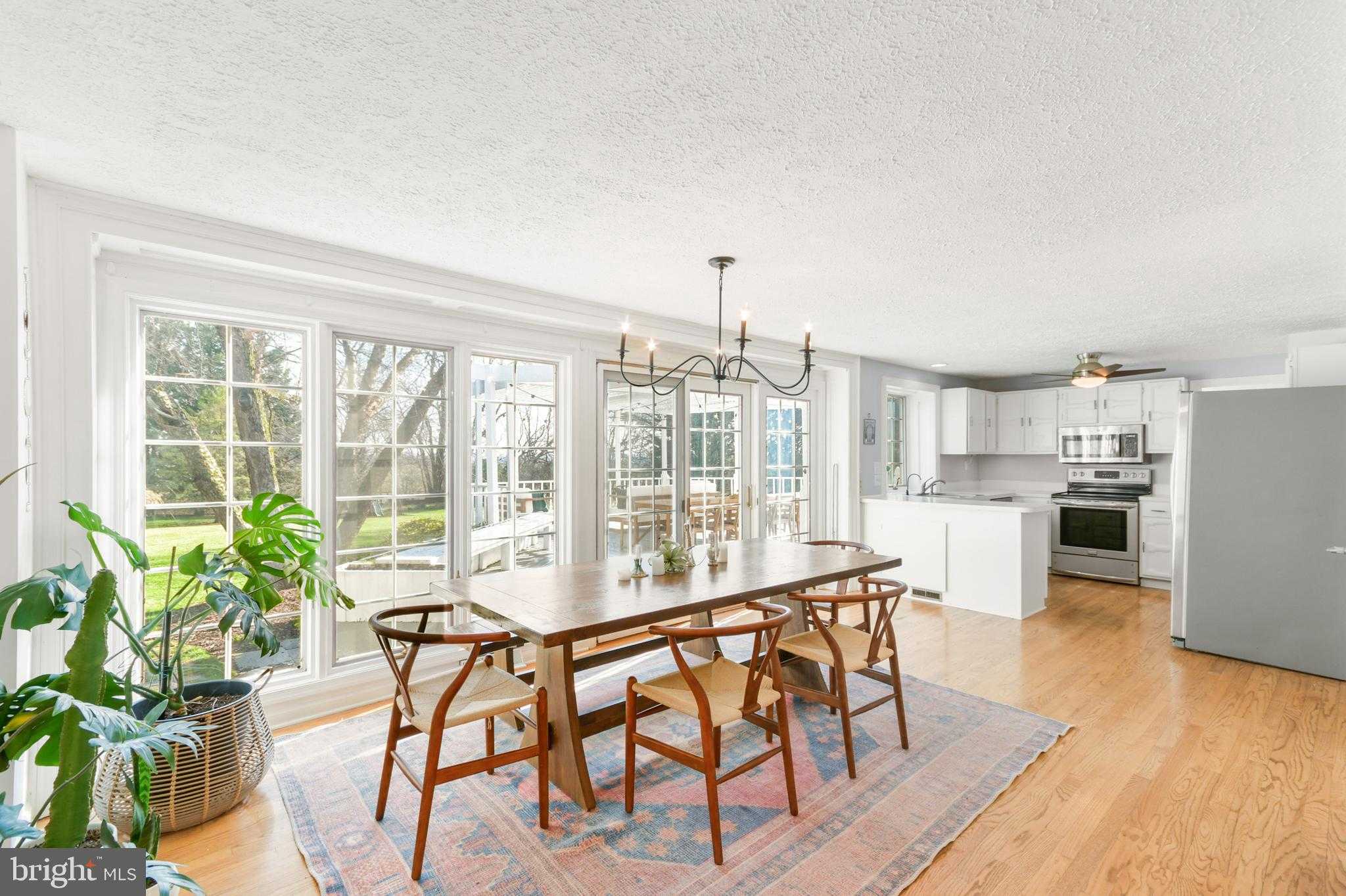 5833 Woodwinds Cir photo 11