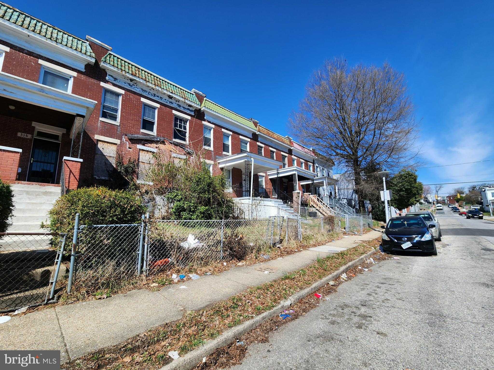 518 N Edgewood St photo 3