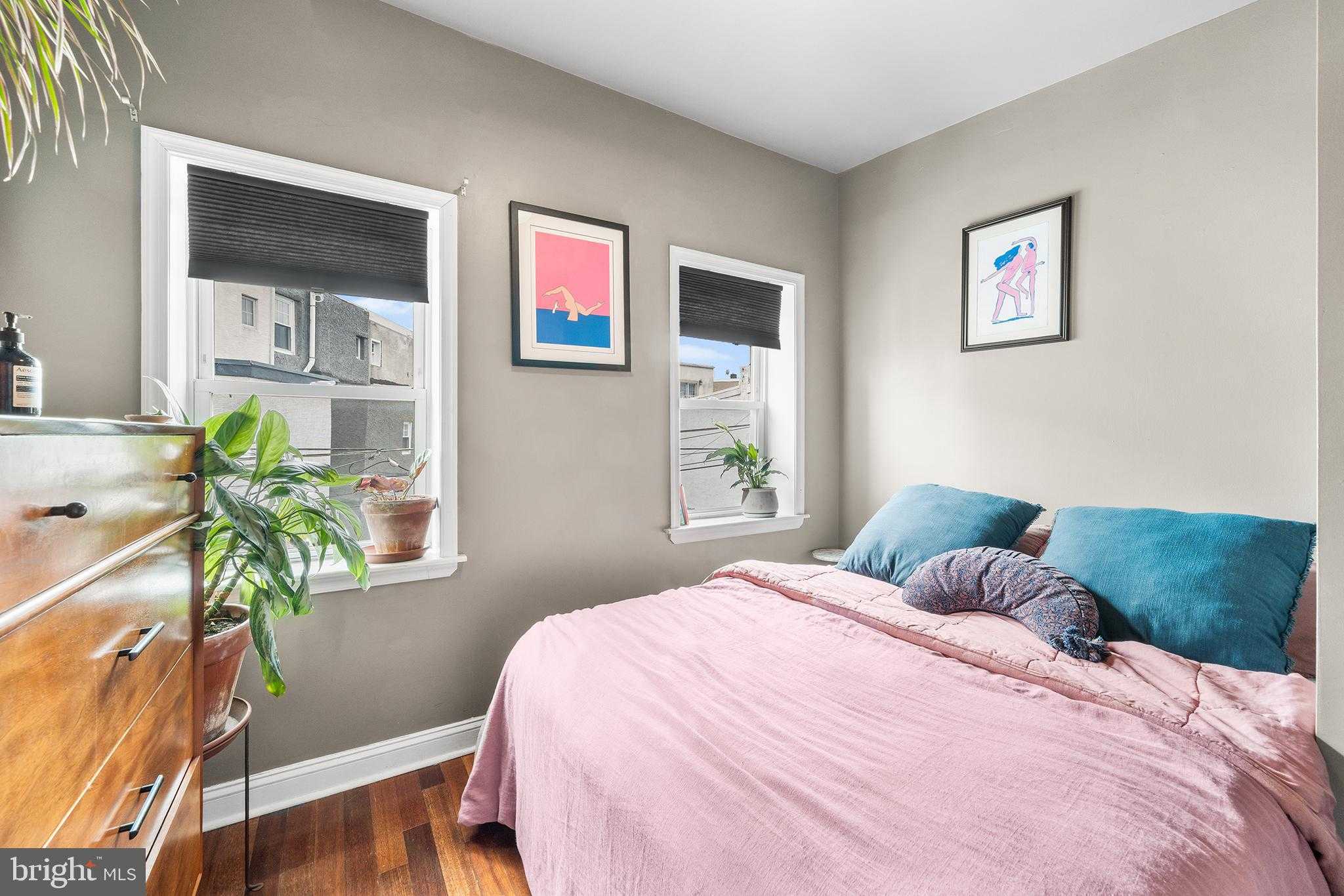 1567 E Hewson St photo 17