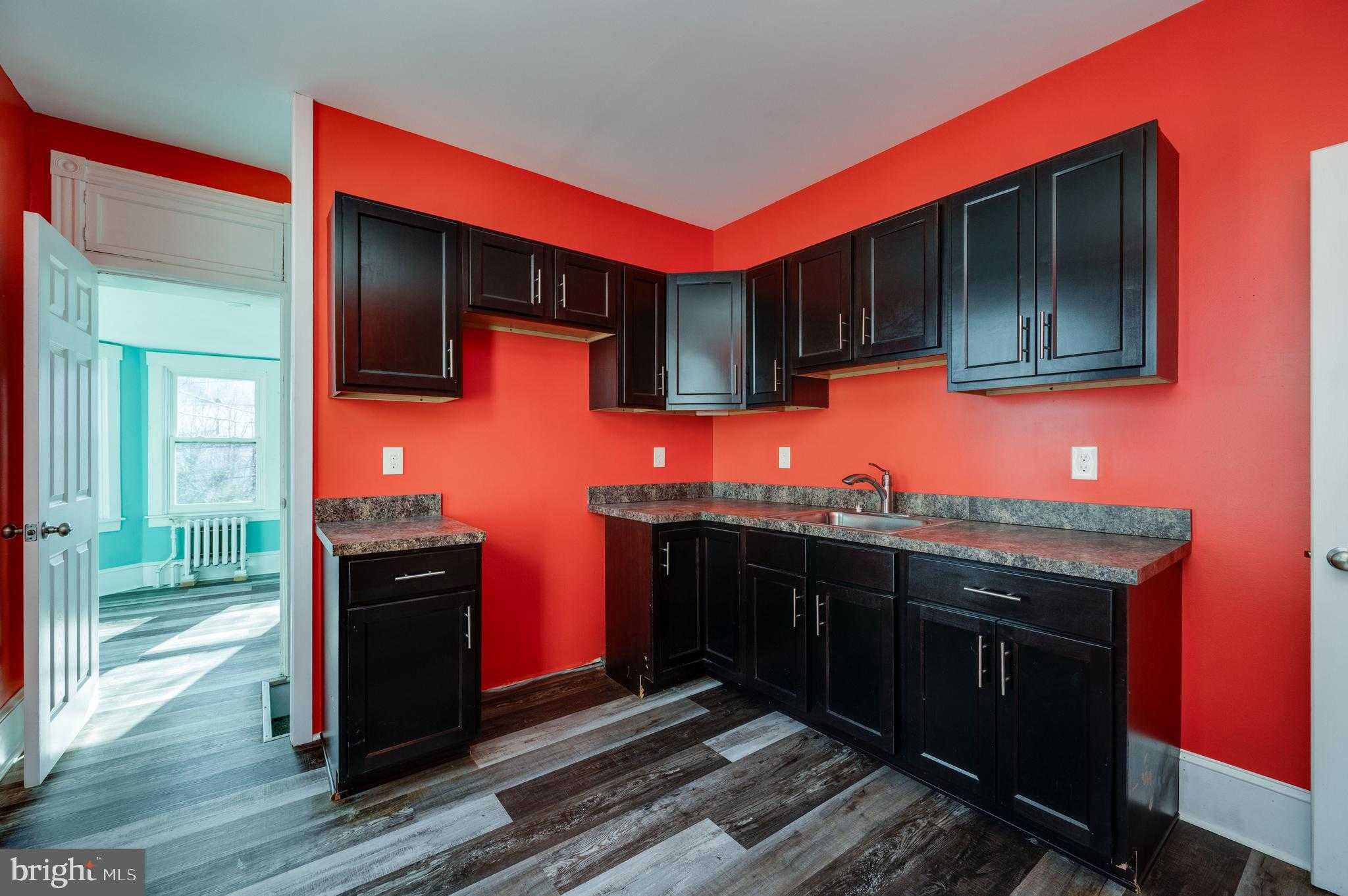 911 N 5th St photo 20