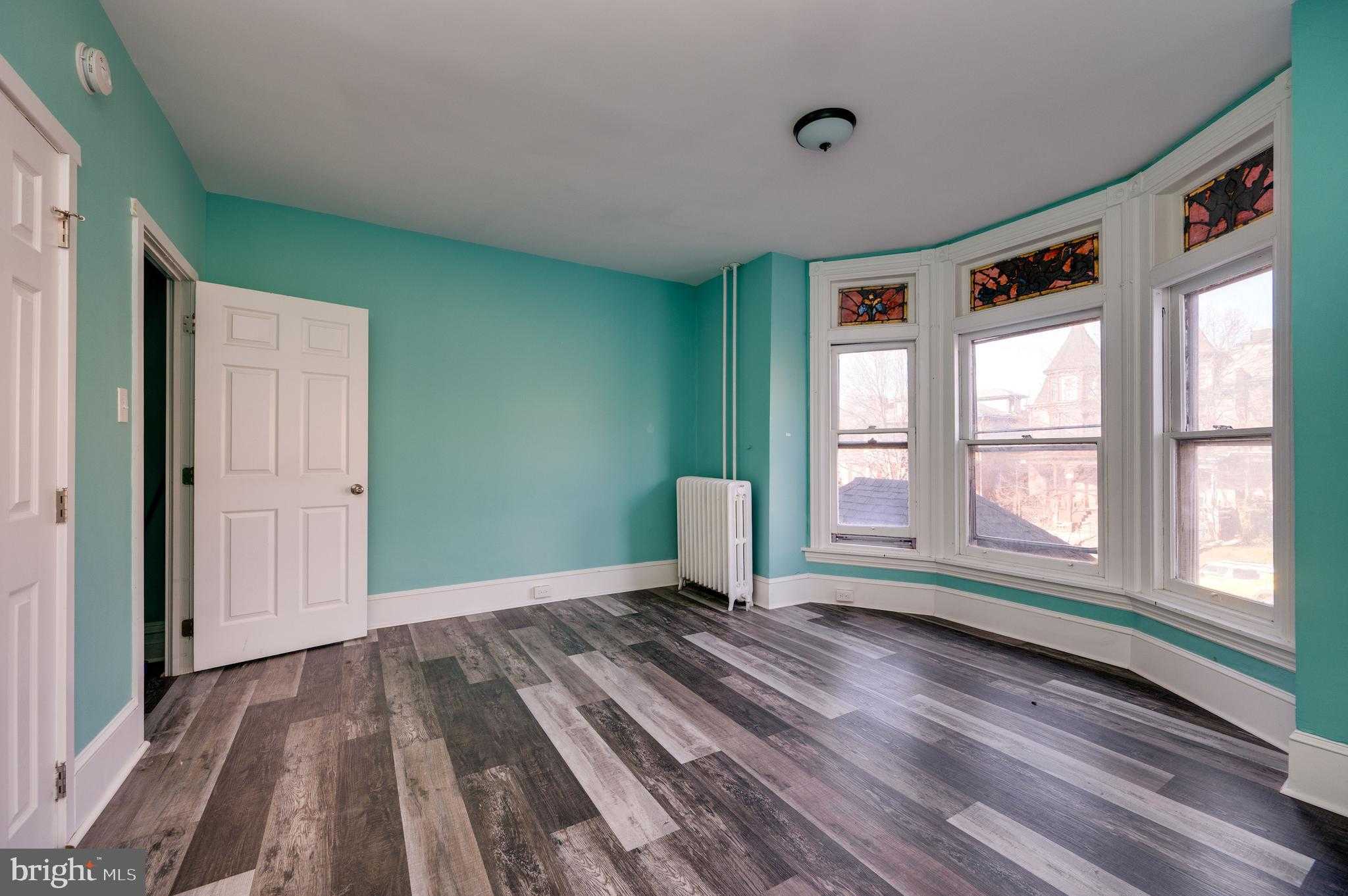 911 N 5th St photo 22