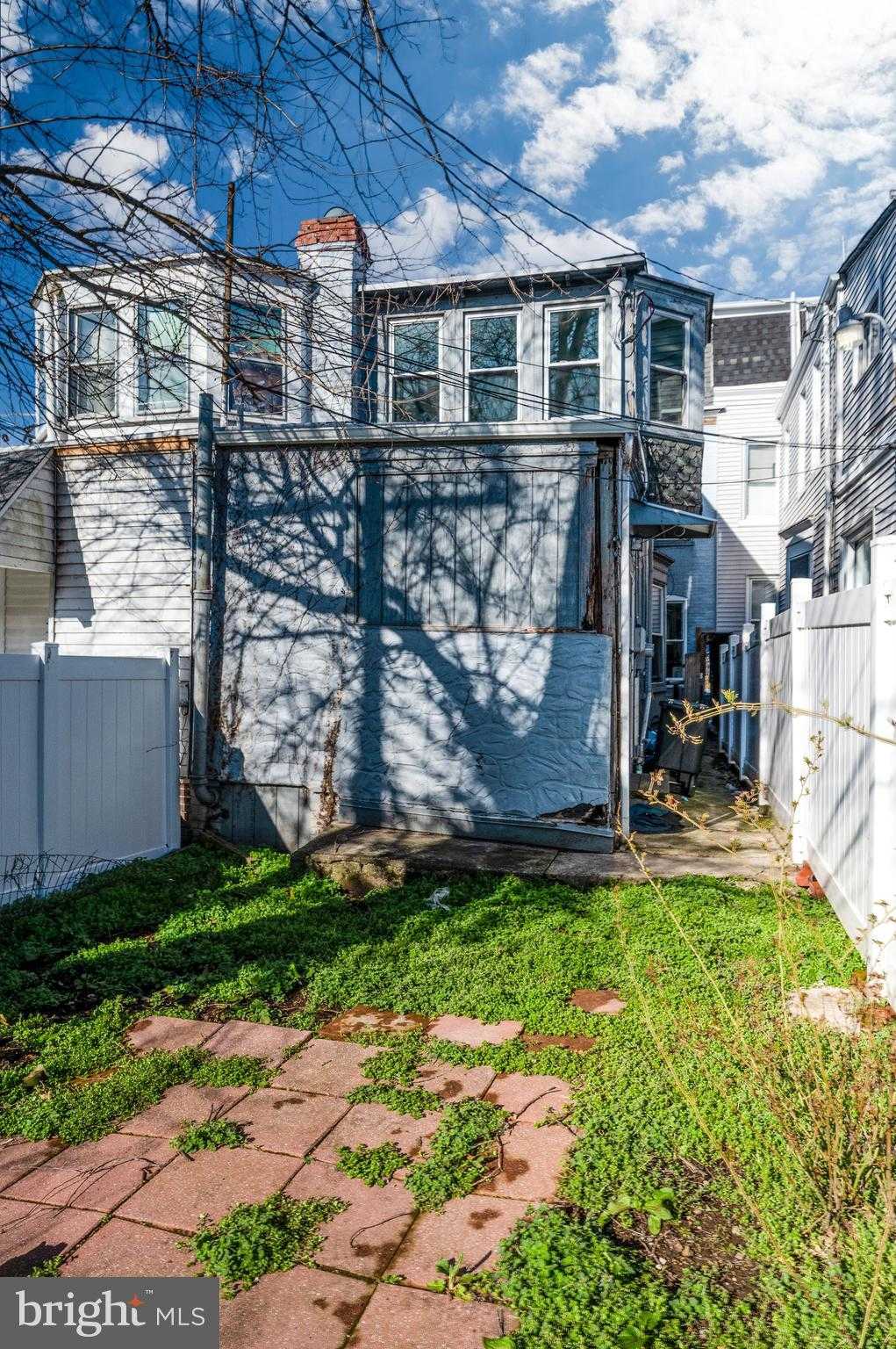 911 N 5th St photo 37