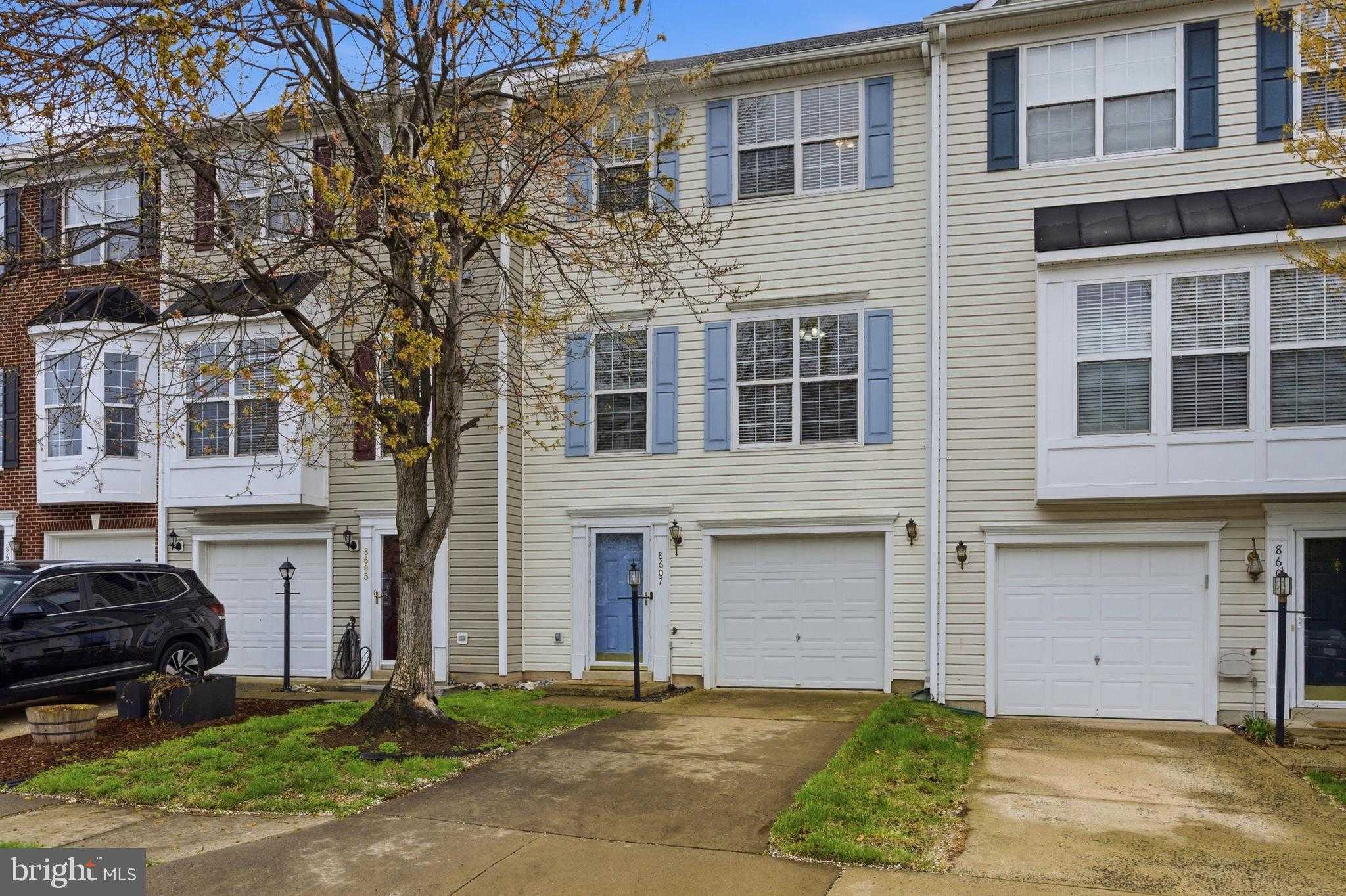 8607 Ellesmere Way photo 2