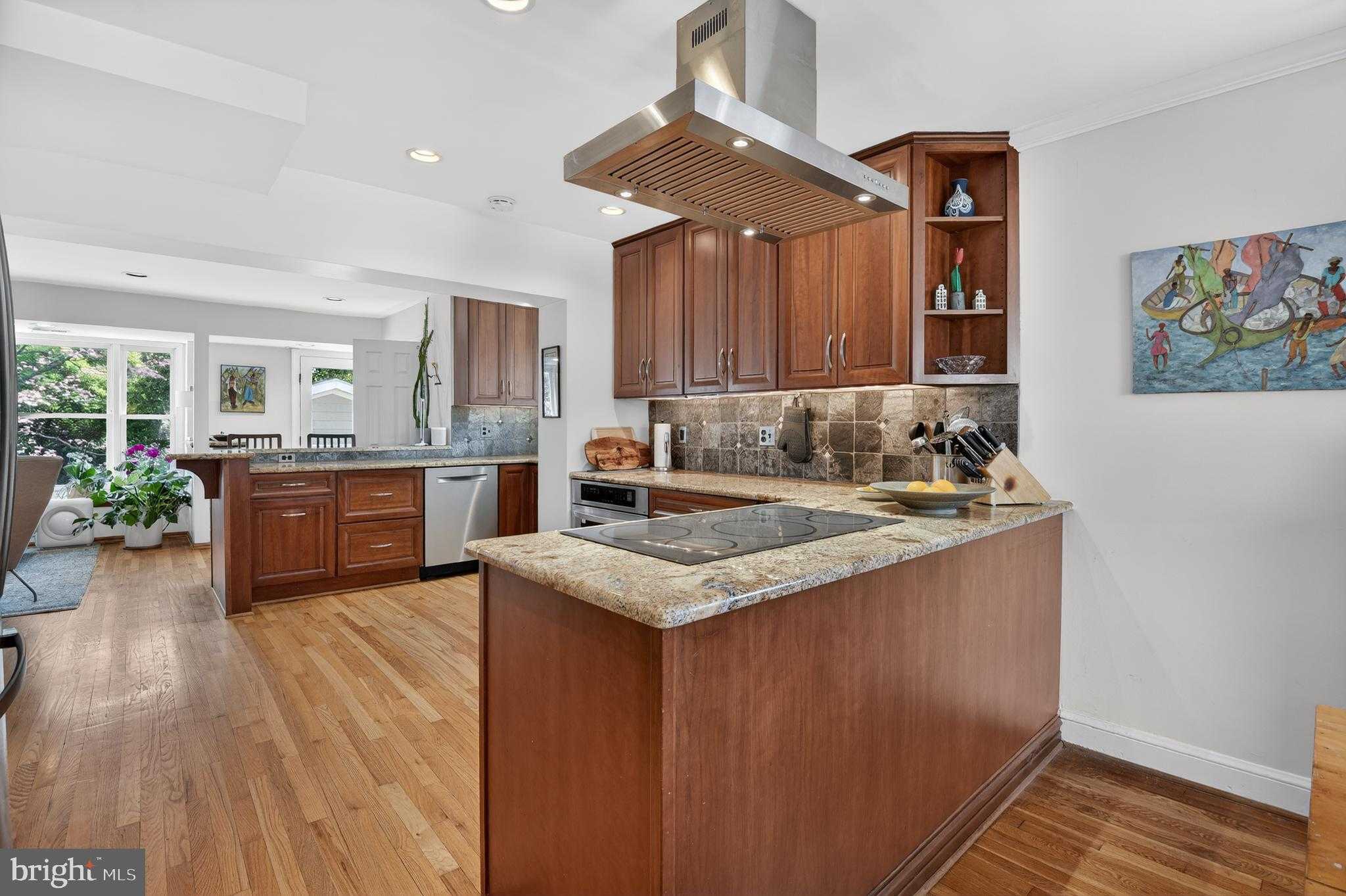 7917 Sleaford Pl photo 9