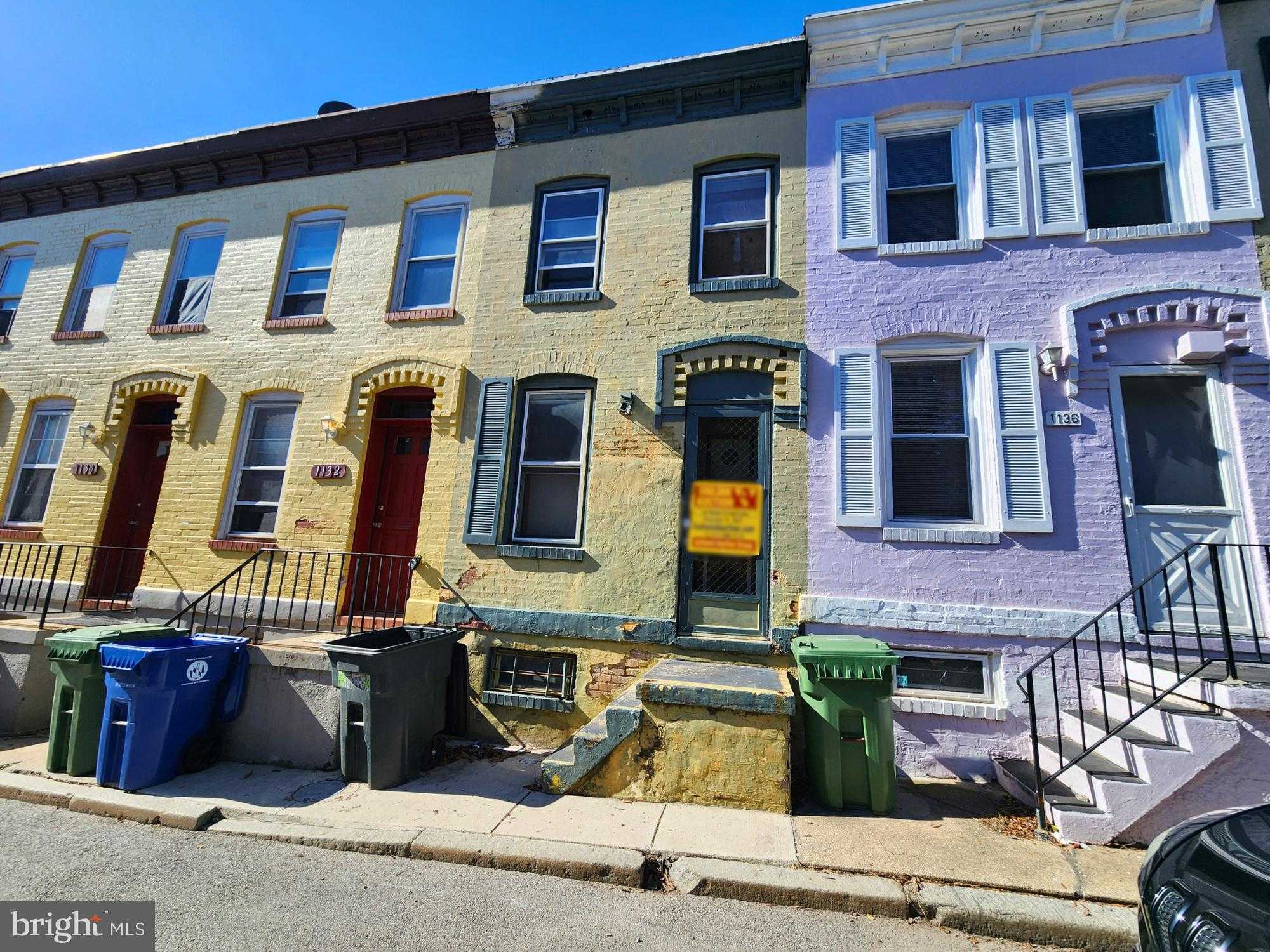 1134 Shields Pl photo 2