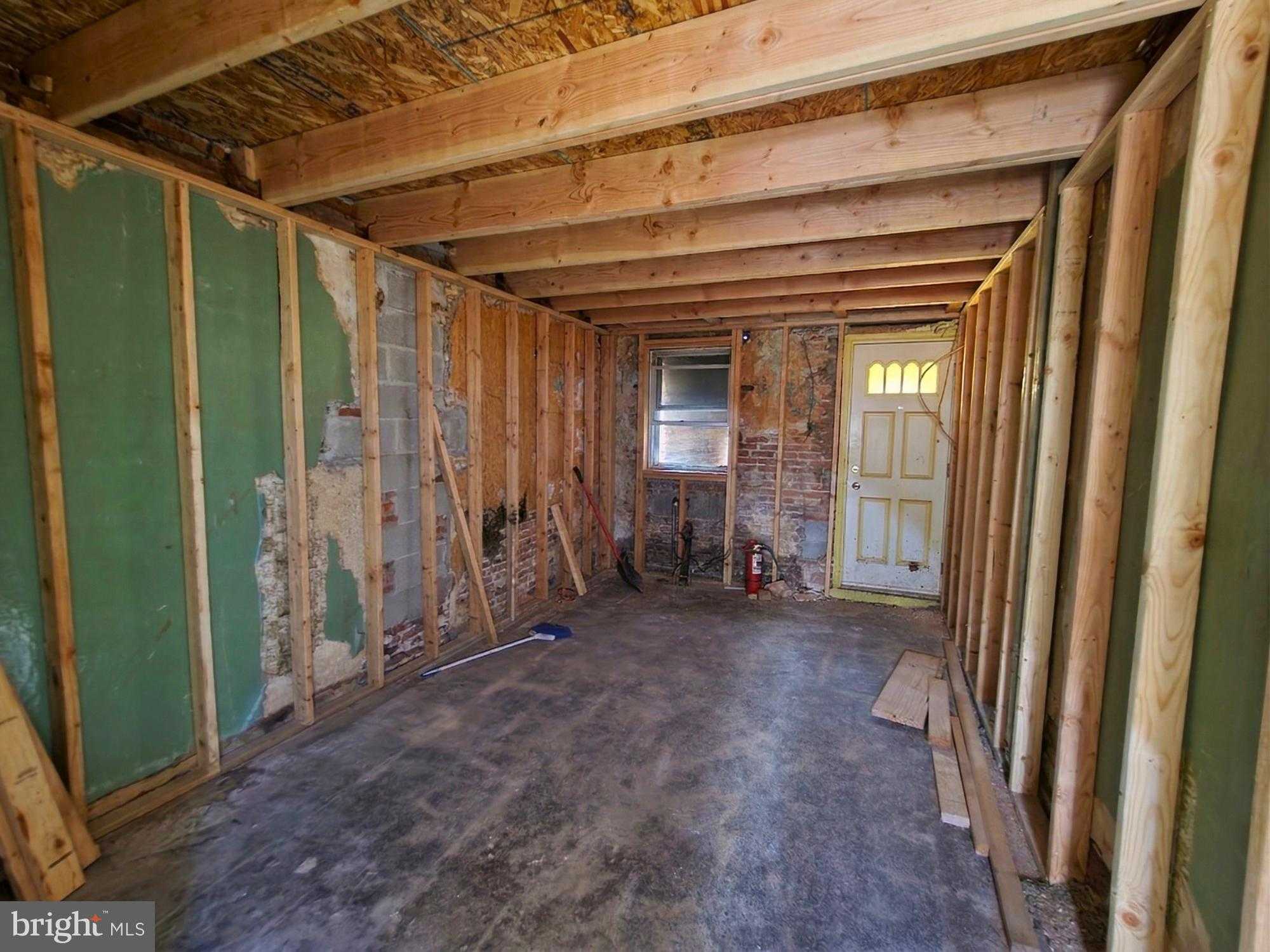 1134 Shields Pl photo 7