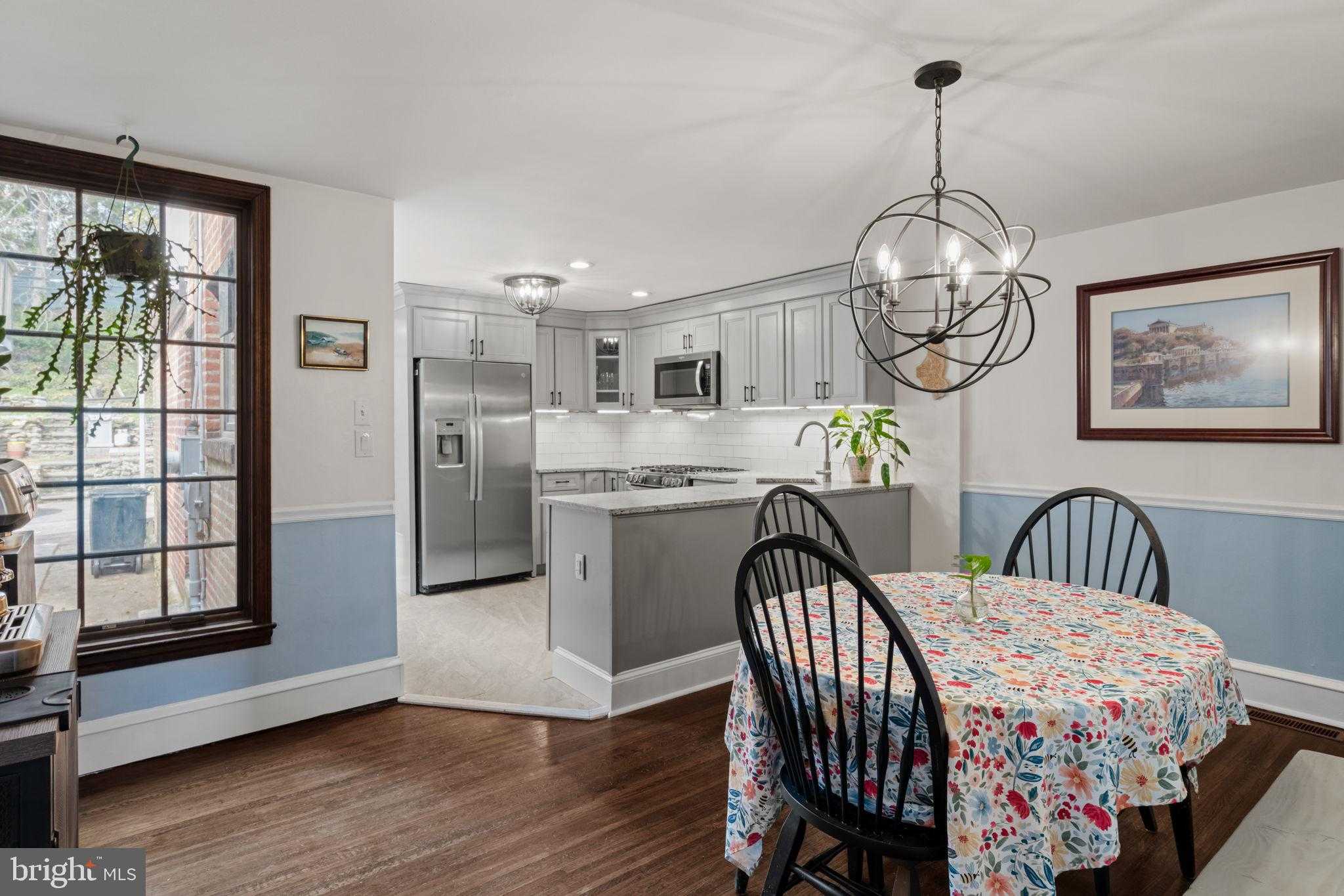 3447 Midvale Ave photo 37