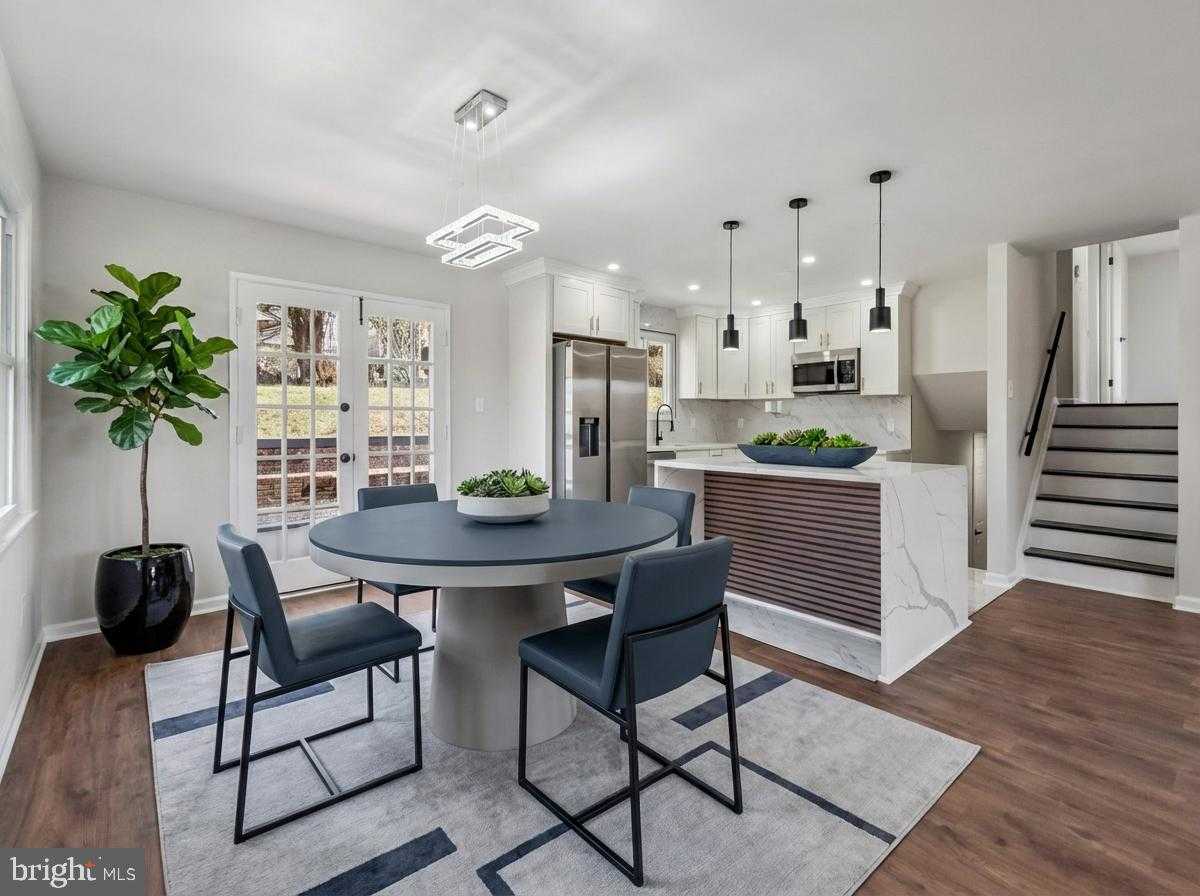 6301 Julian St photo 12