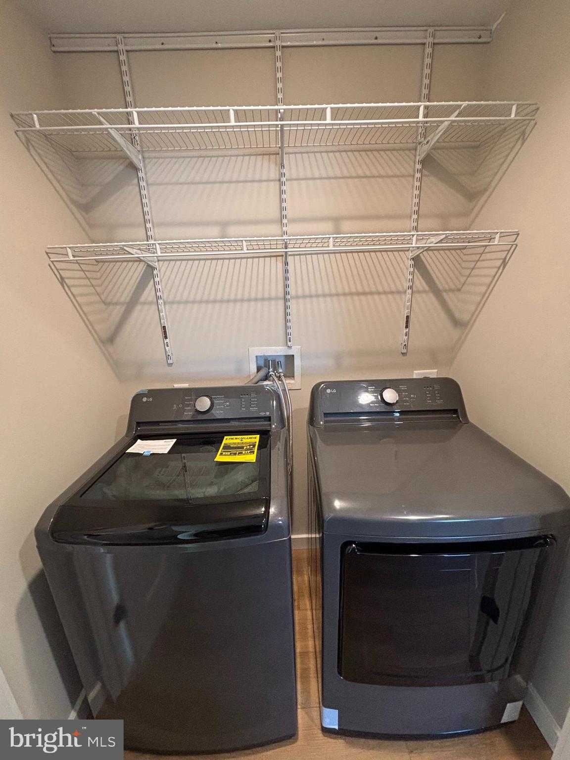 129 Evans St photo 38