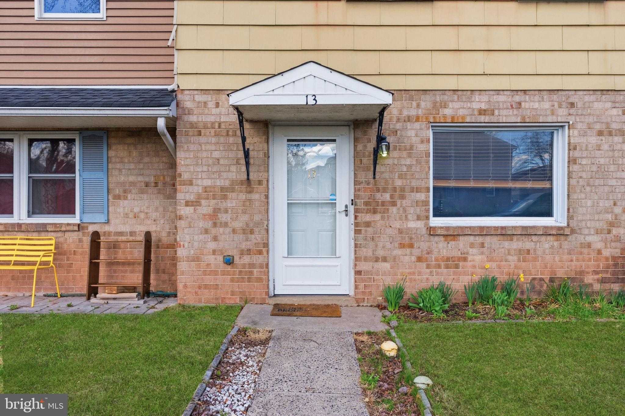 13 N Linda CT photo 2