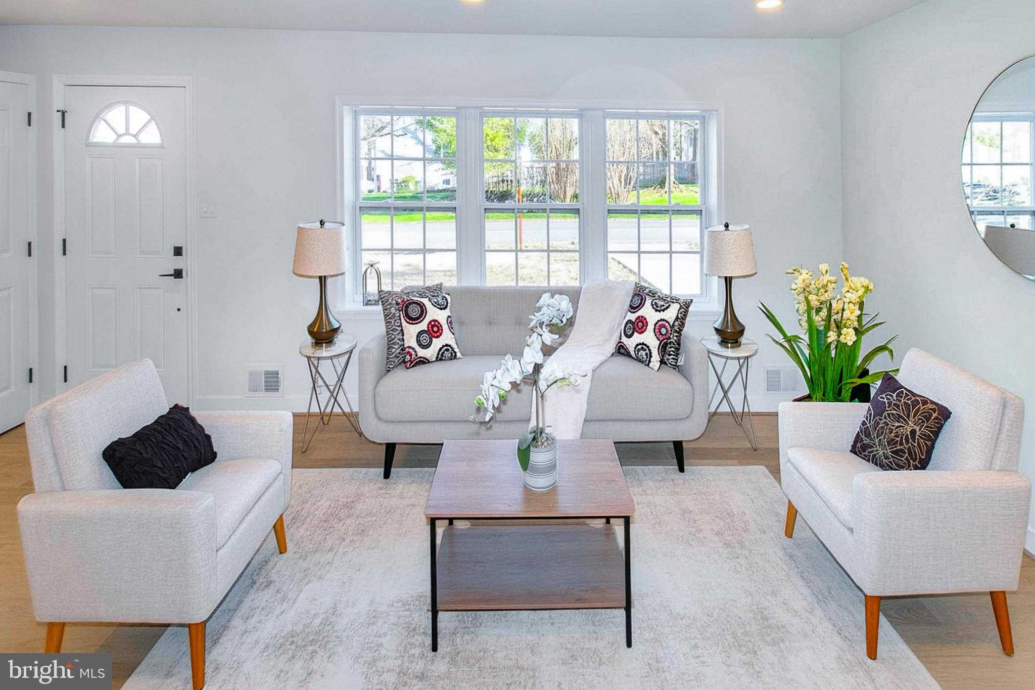 2308 William and Mary Dr photo 3