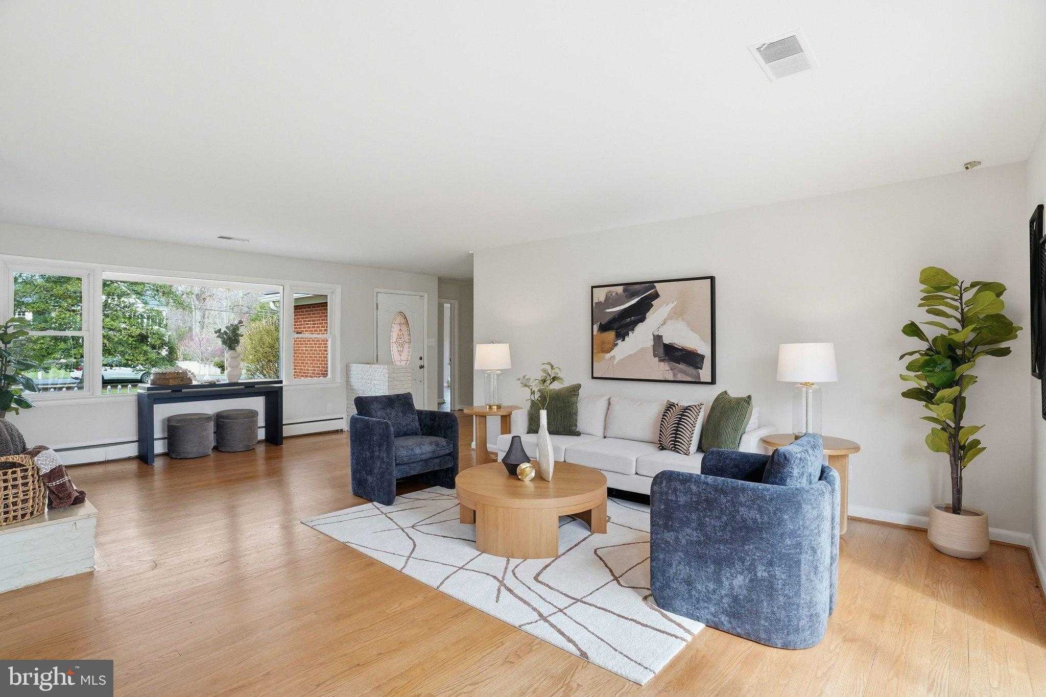 8509 Crestview Dr photo 7