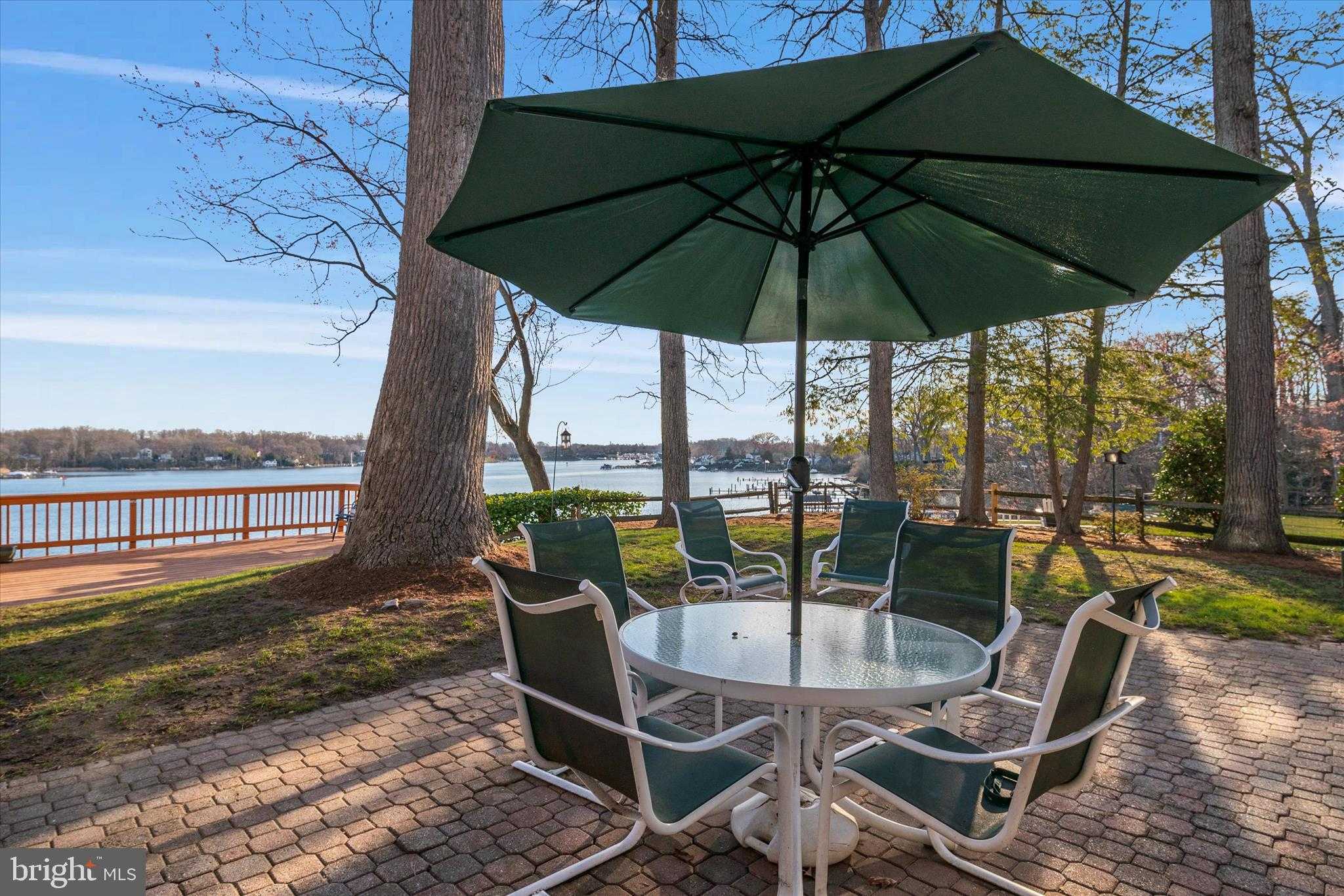 112 Park Ave photo 43