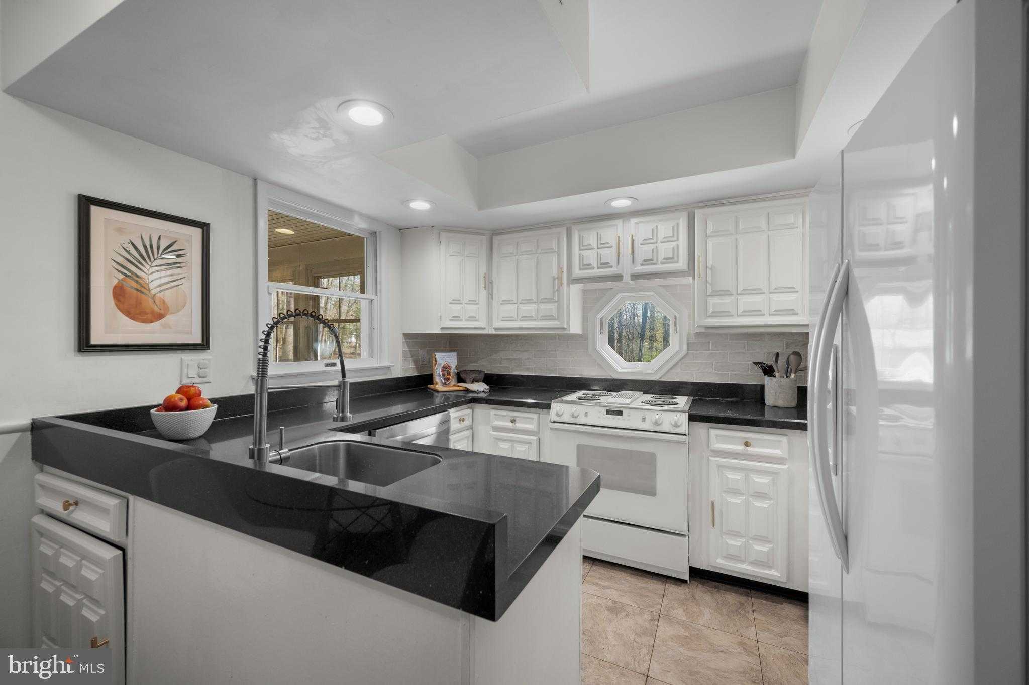 932 Western Chapel Rd photo 9