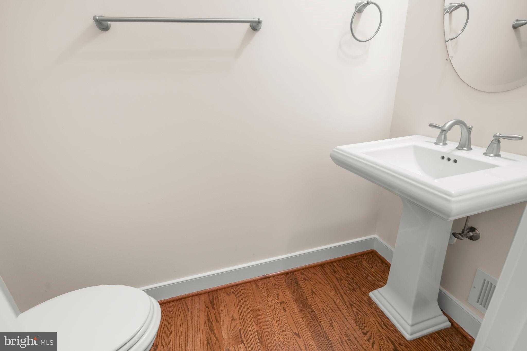 217 Pleasant St SW photo 43