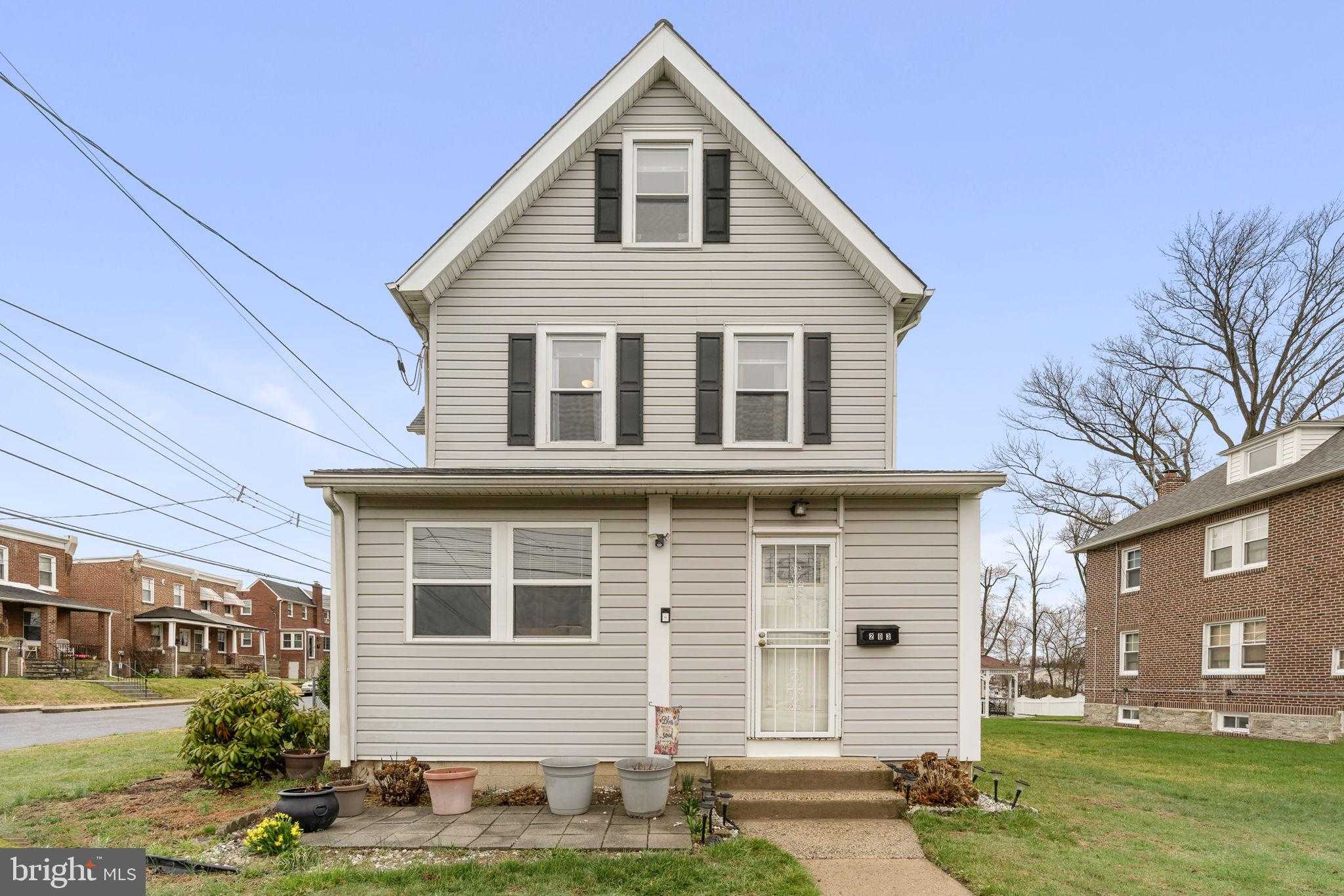 203 Fairview Rd photo 3