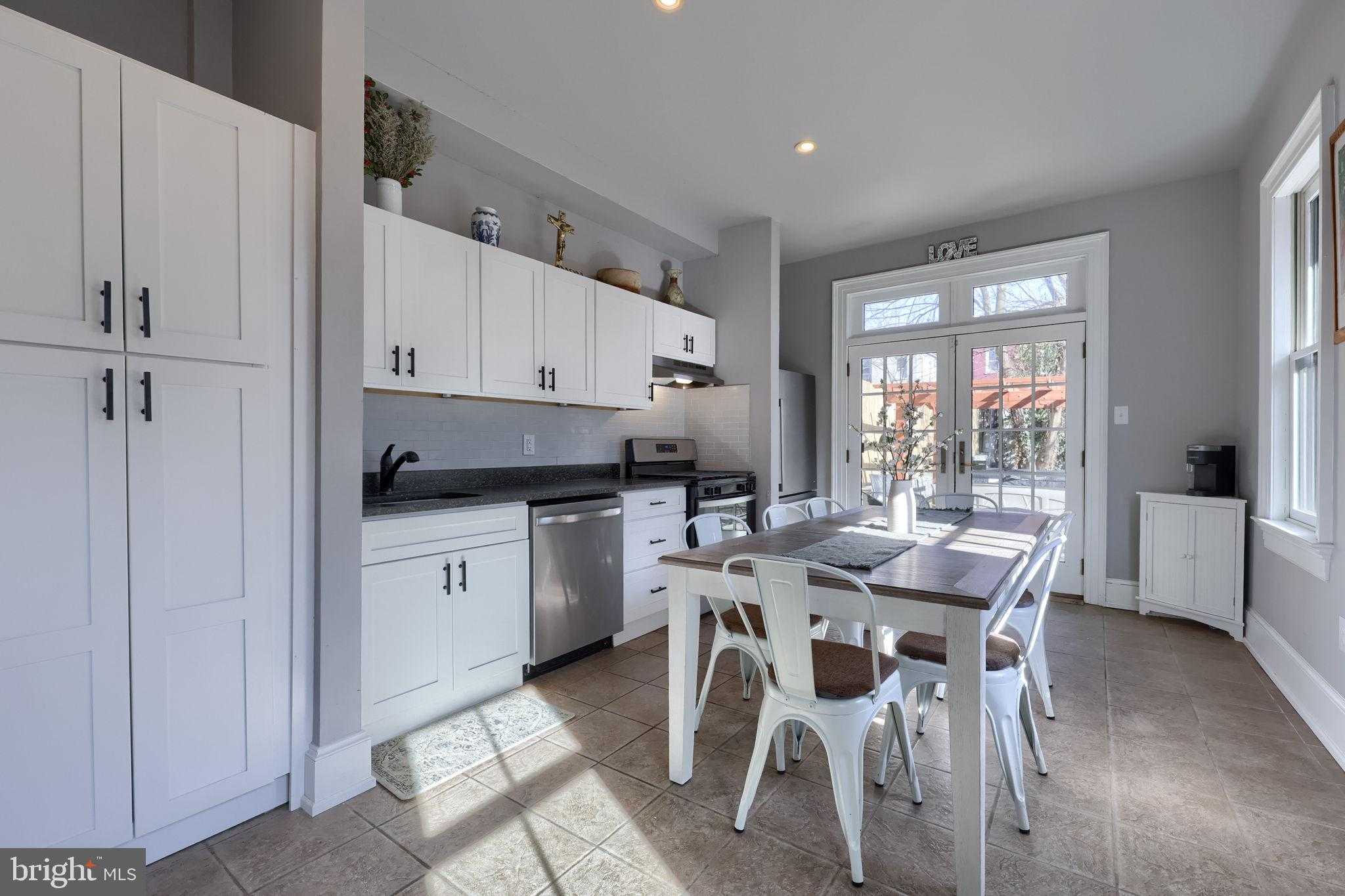 107 Church St photo 14