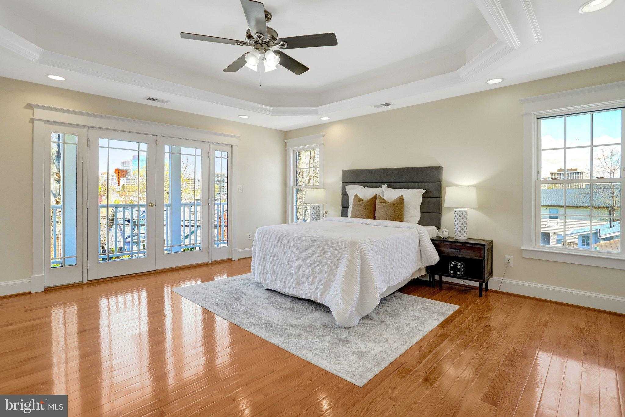 639 23rd St S photo 14