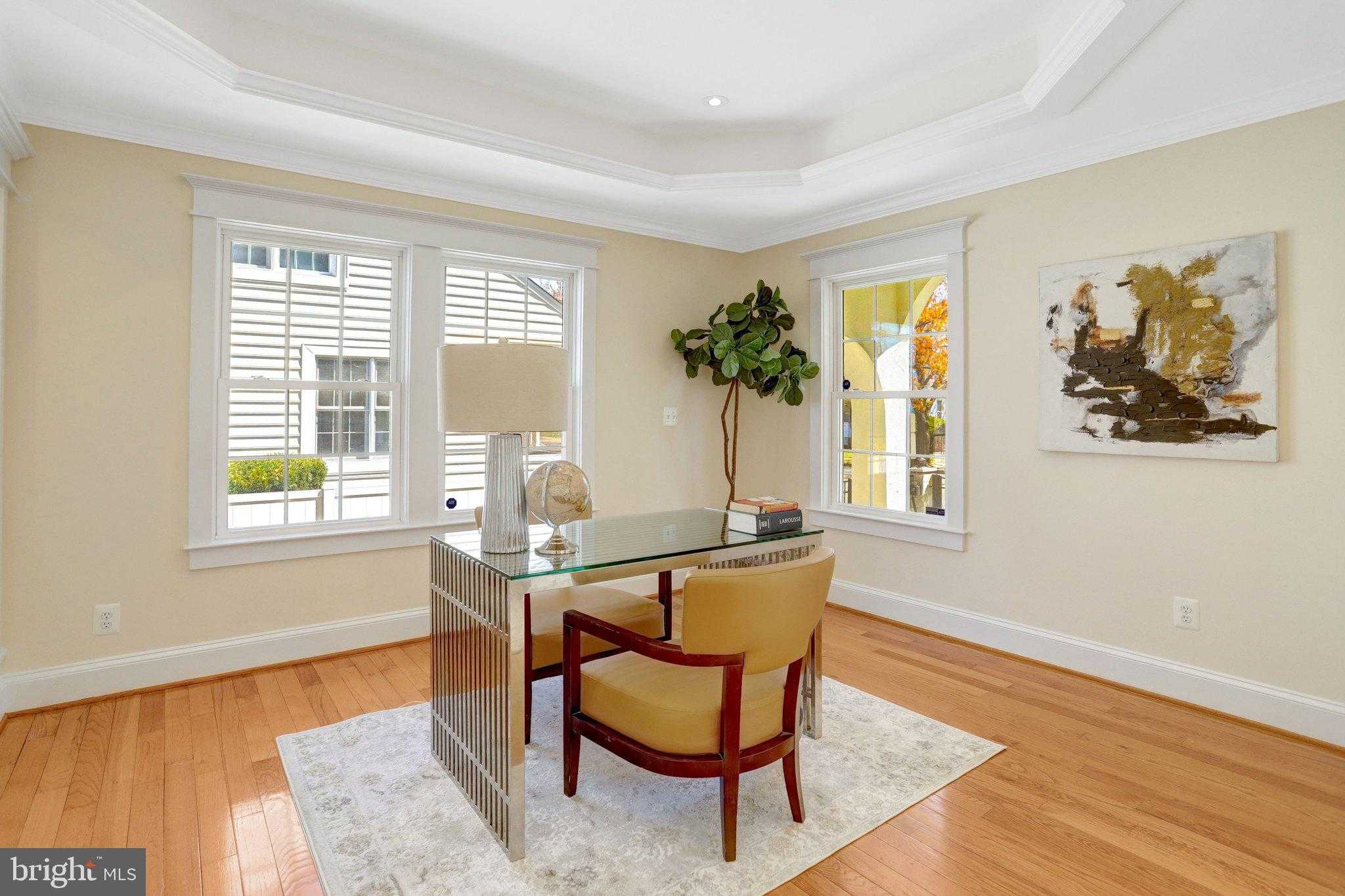 639 23rd St S photo 5