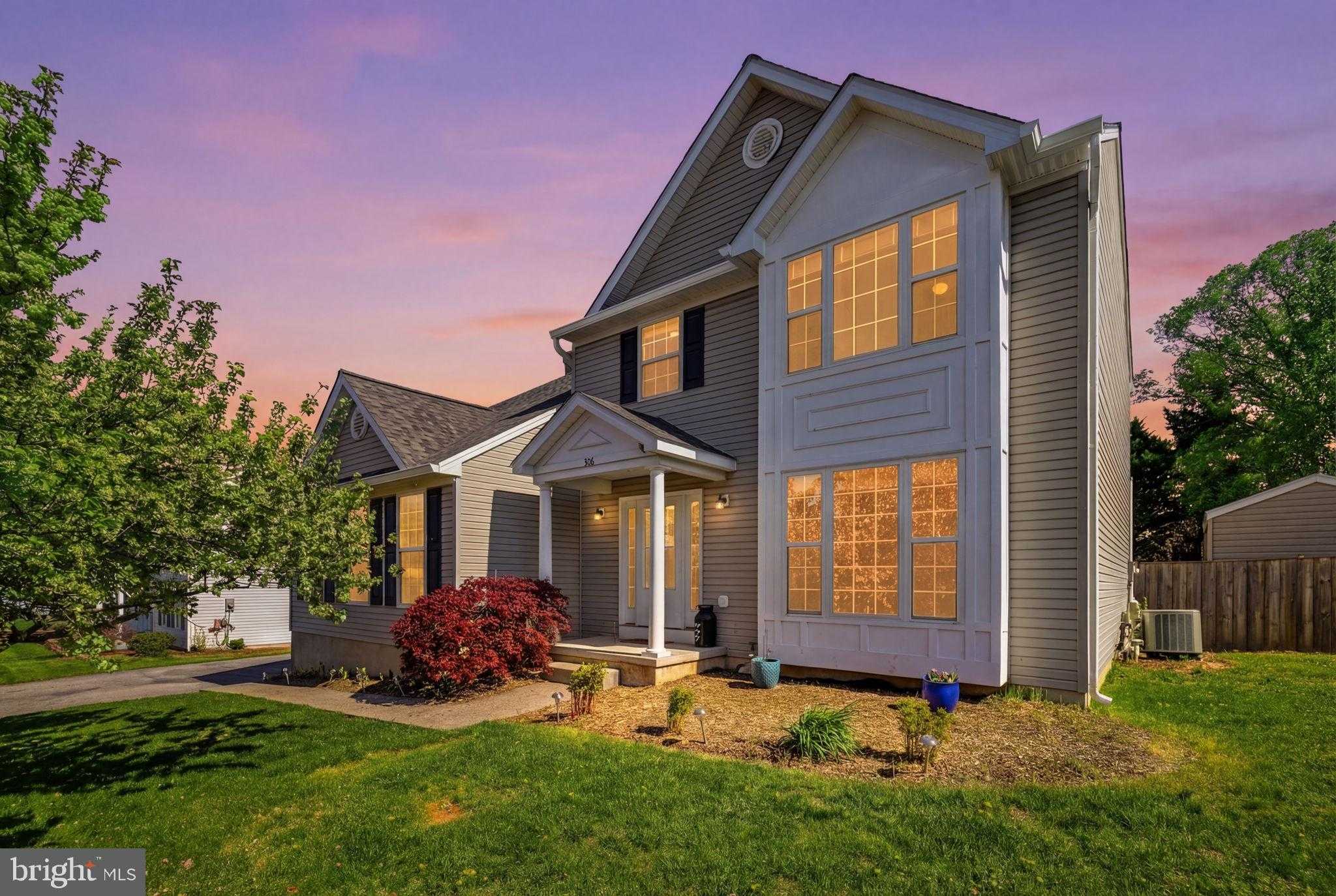 306 Mosby Blvd photo 2