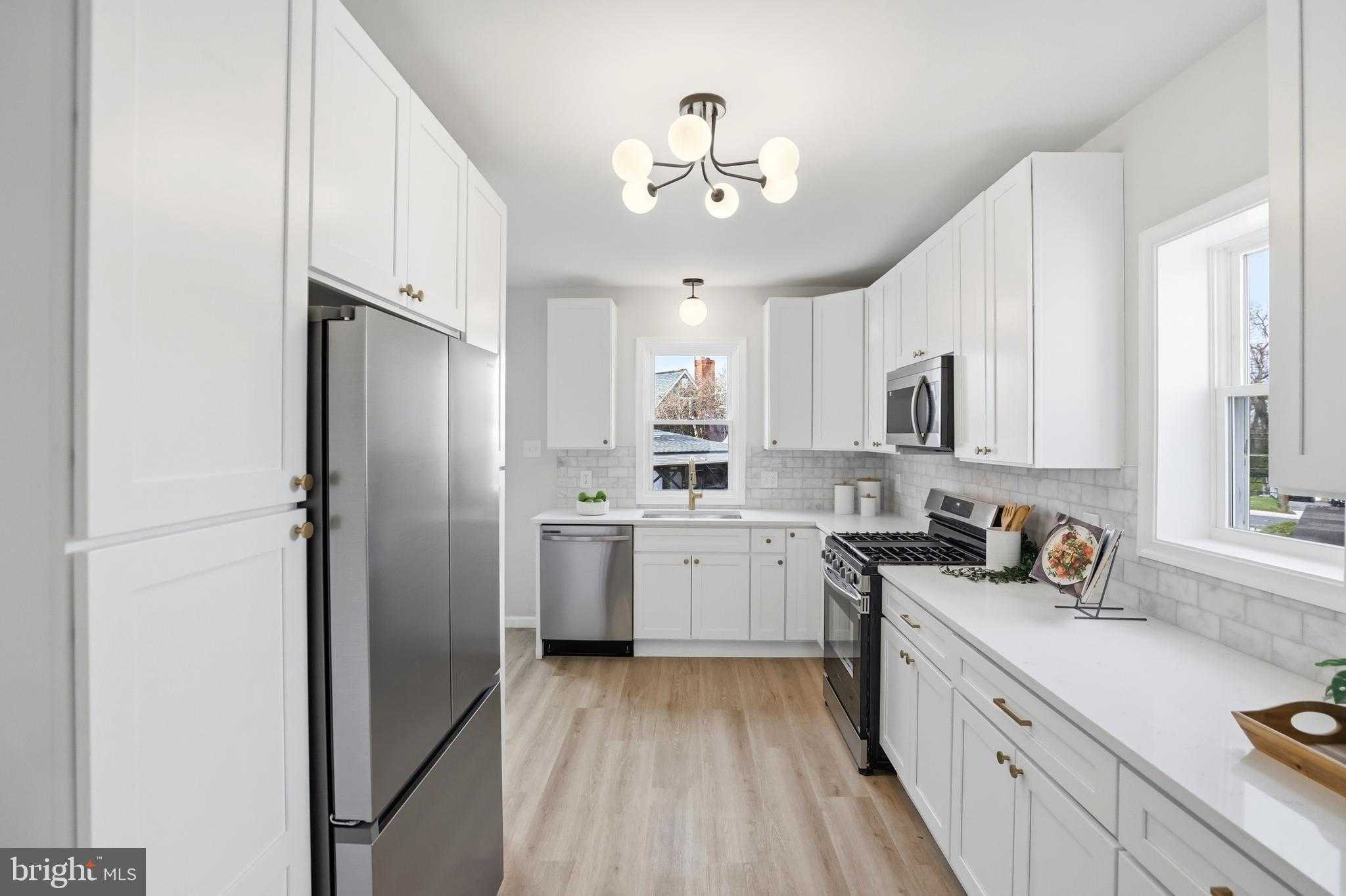 8901 Glenville Rd photo 8