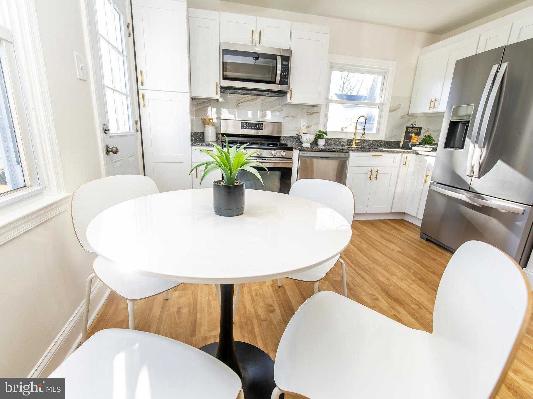 303 Oxford Dr photo 16