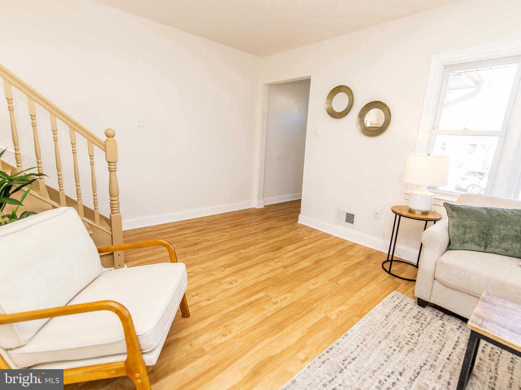 303 Oxford Dr photo 7