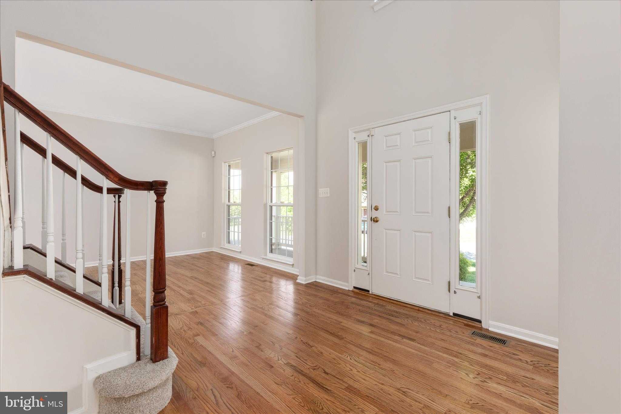 813 Kingsbrook Rd photo 7