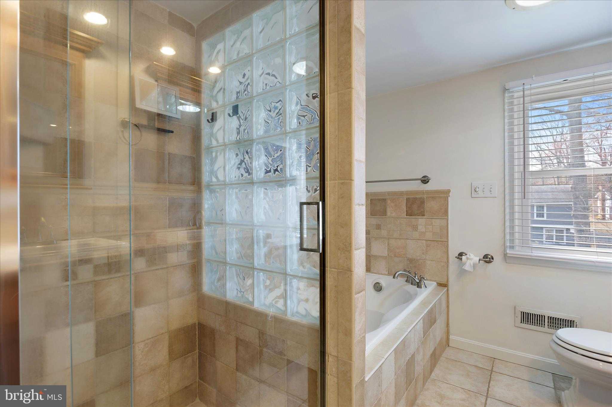 811 Teakwood Dr photo 31