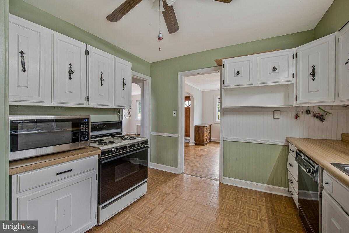 7602 Martha St photo 14