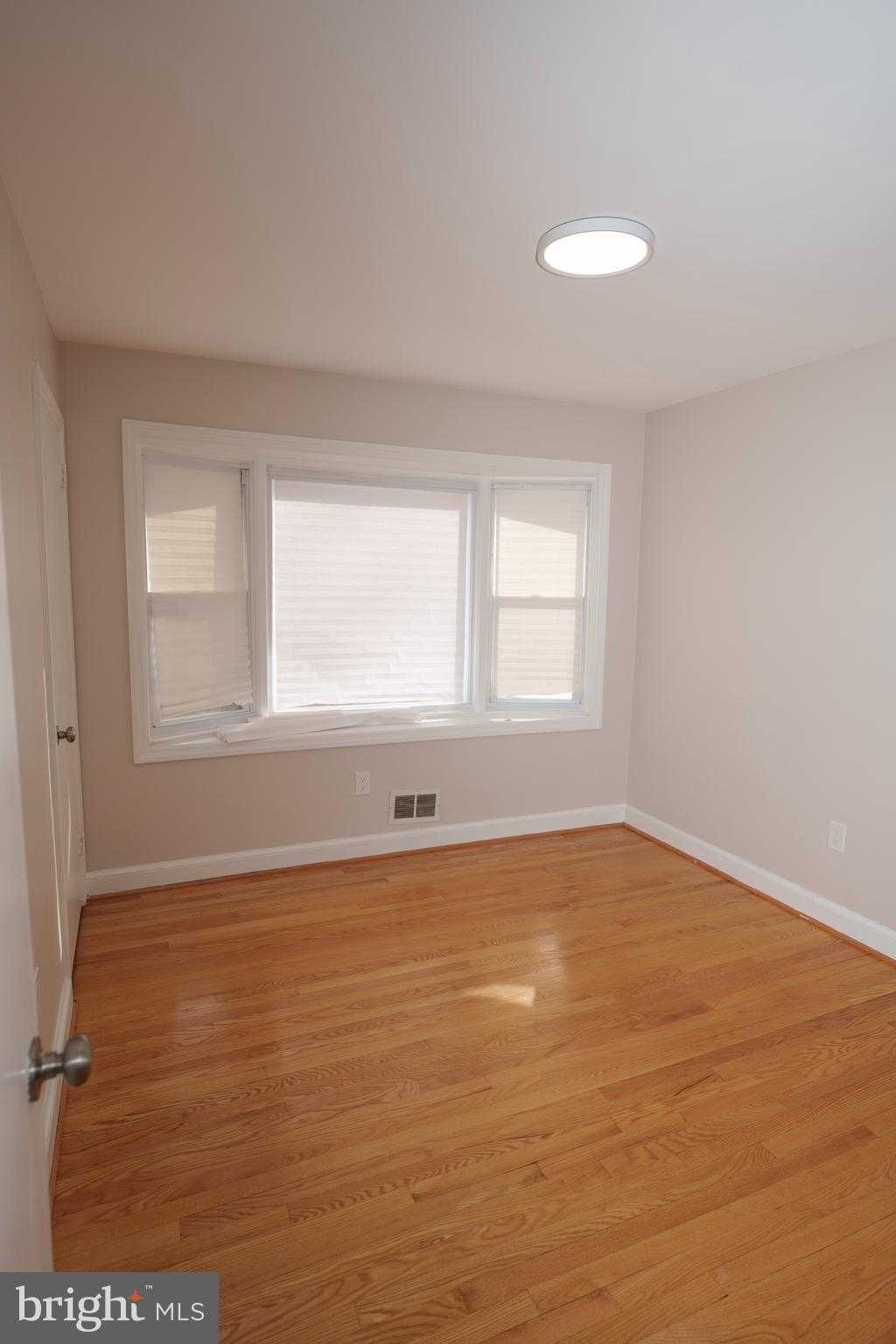 4305 Elmwood Rd photo 9