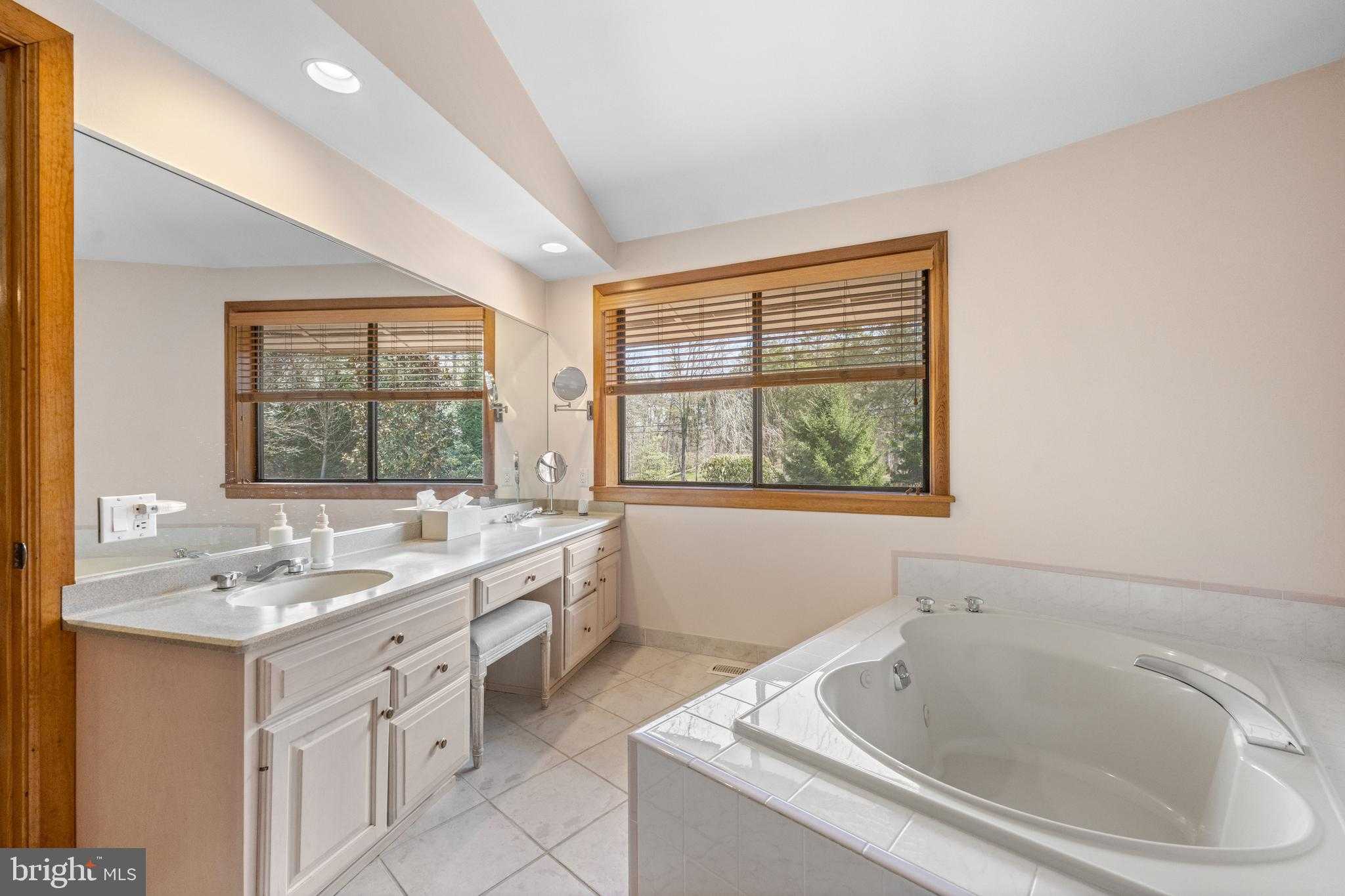 2119 S Sugan Rd photo 31