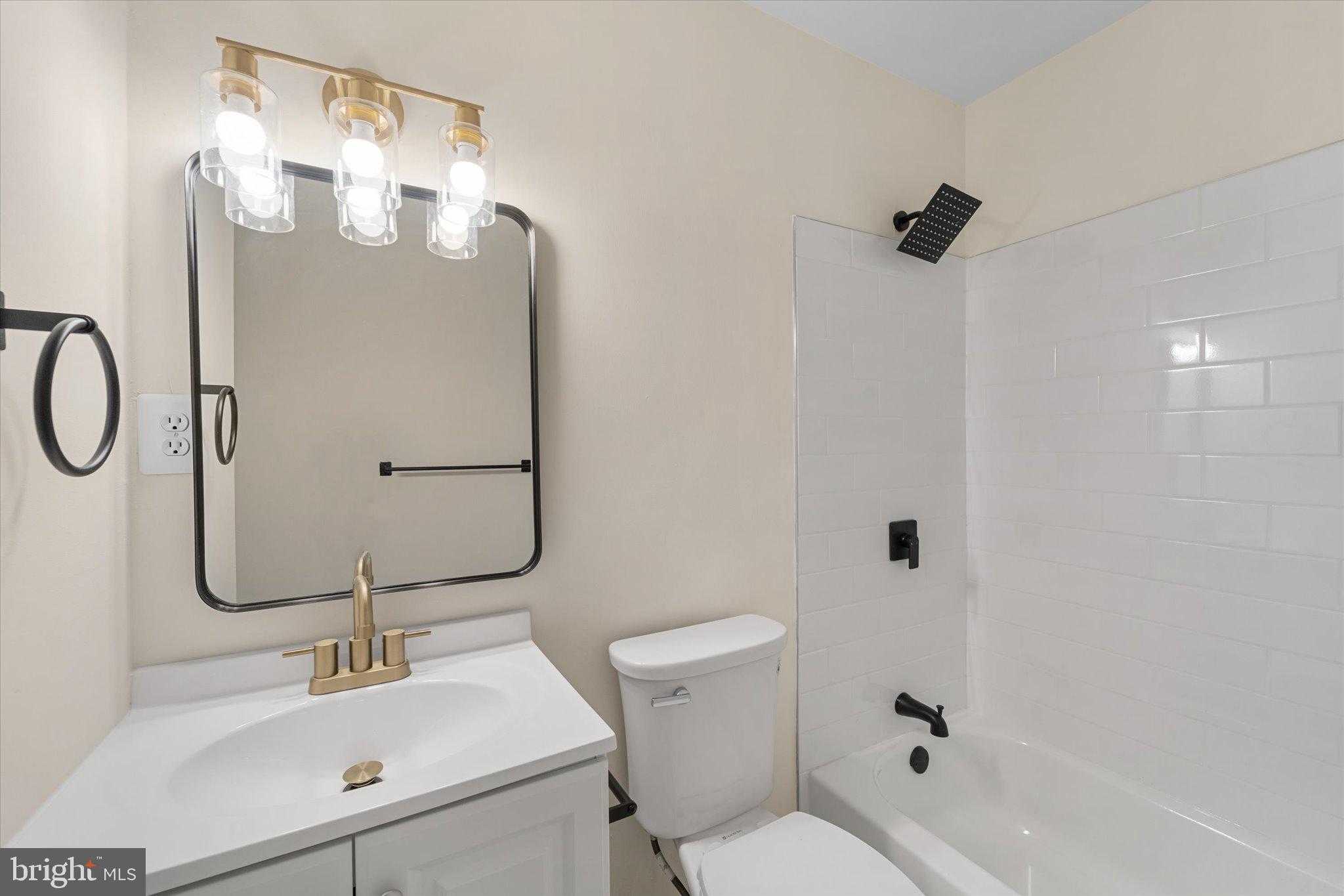 13899 Montoclair Ln photo 17