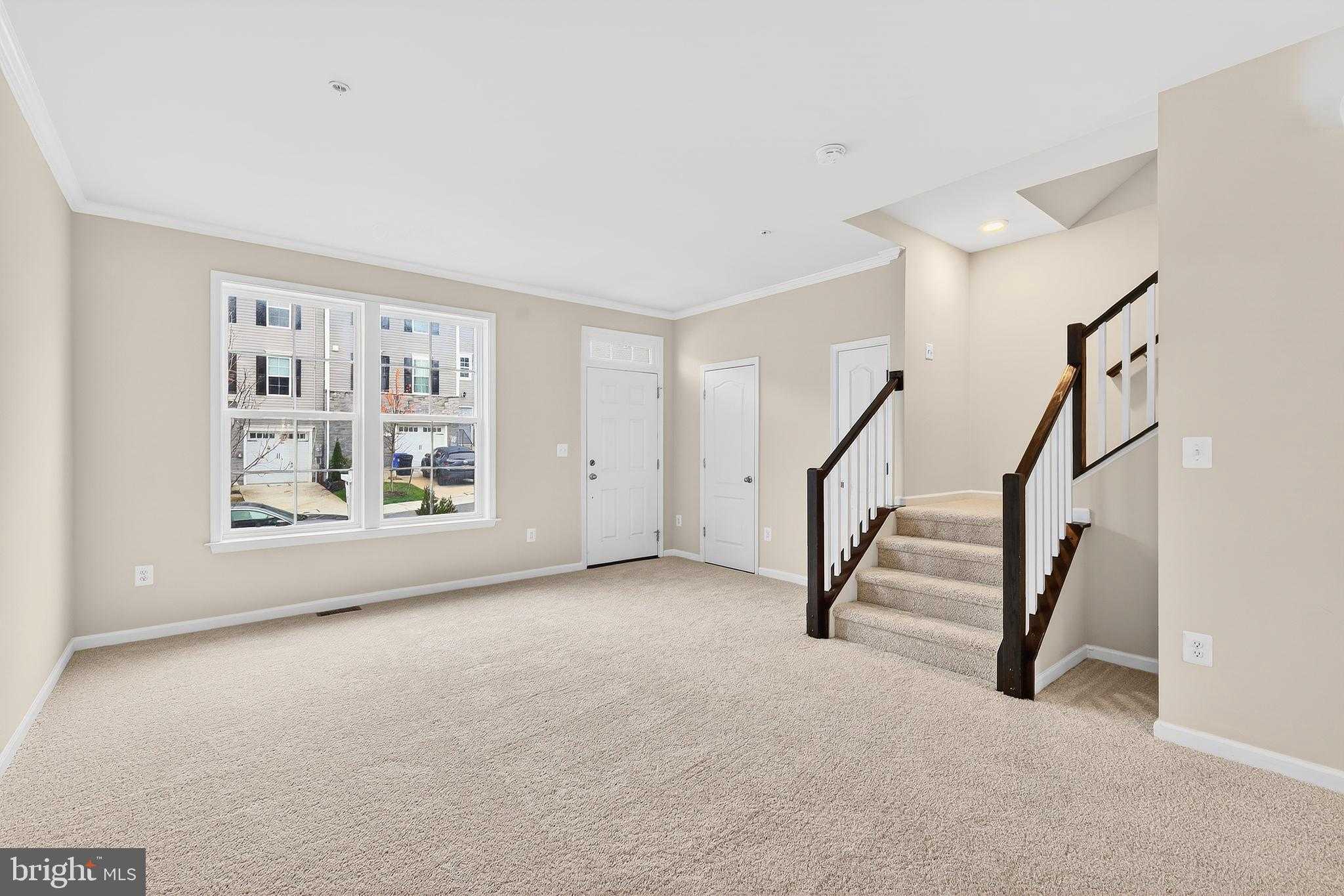 1017 Flester Ln photo 2