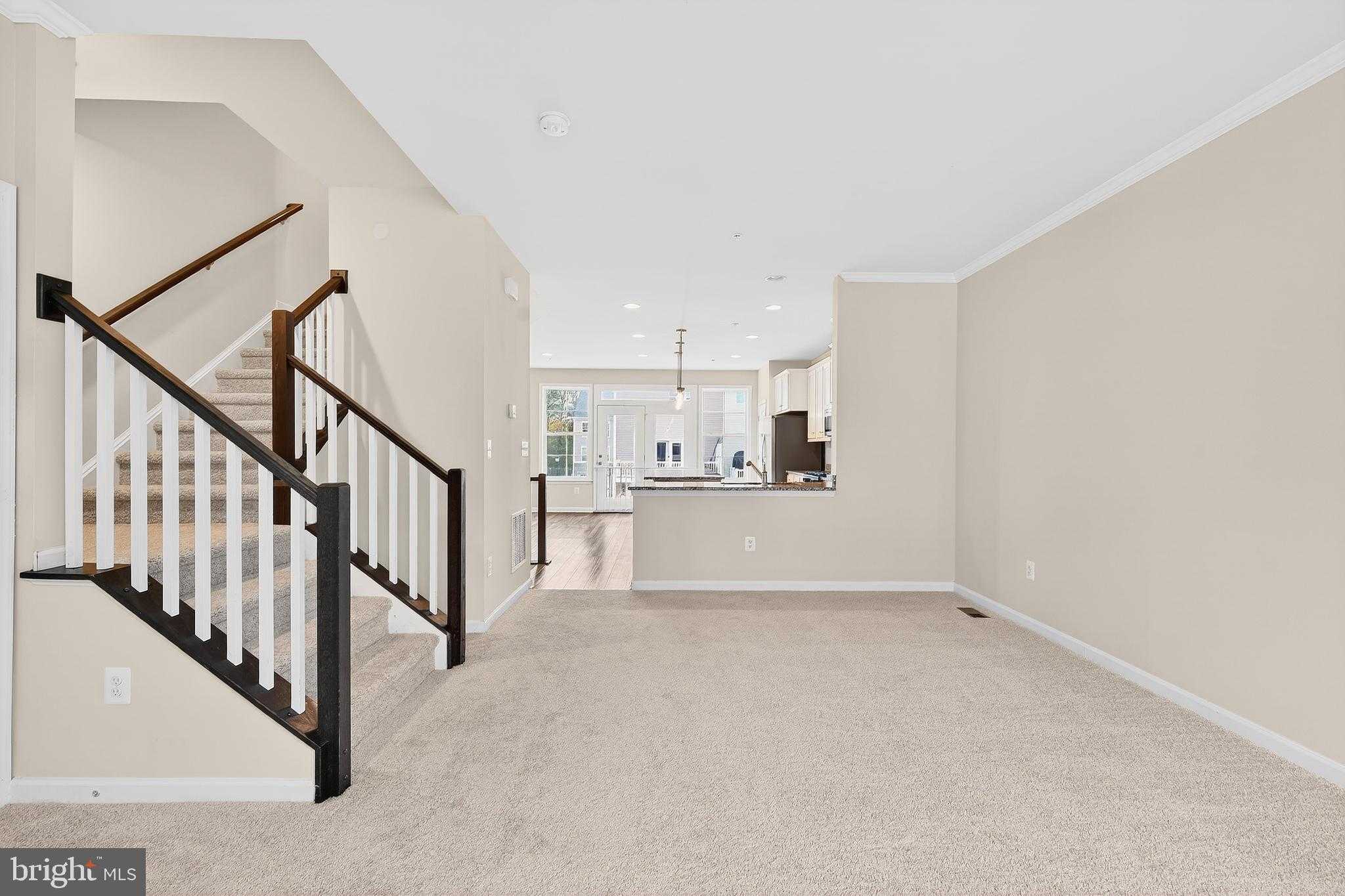 1017 Flester Ln photo 3