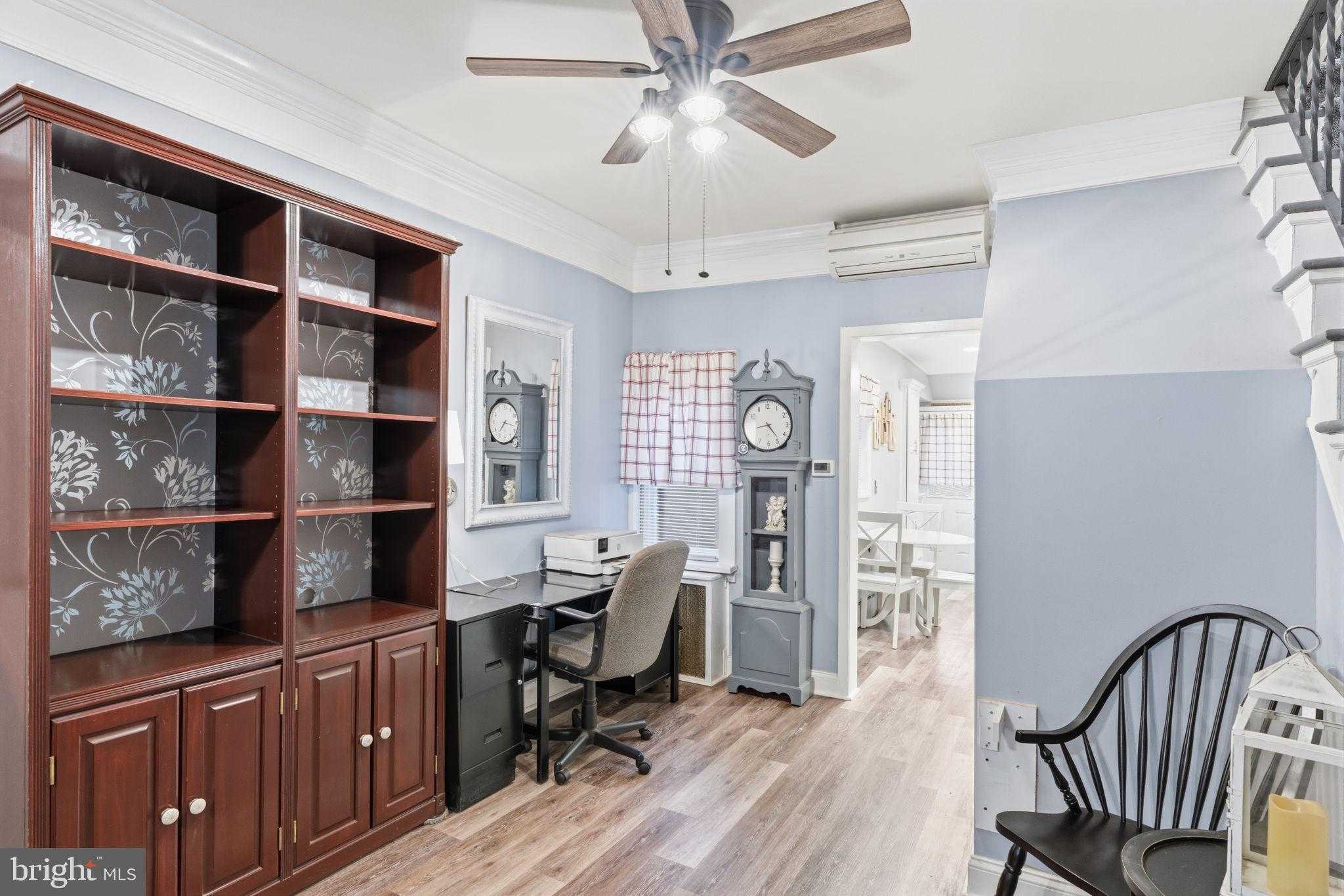 2813 Wilmot St photo 11