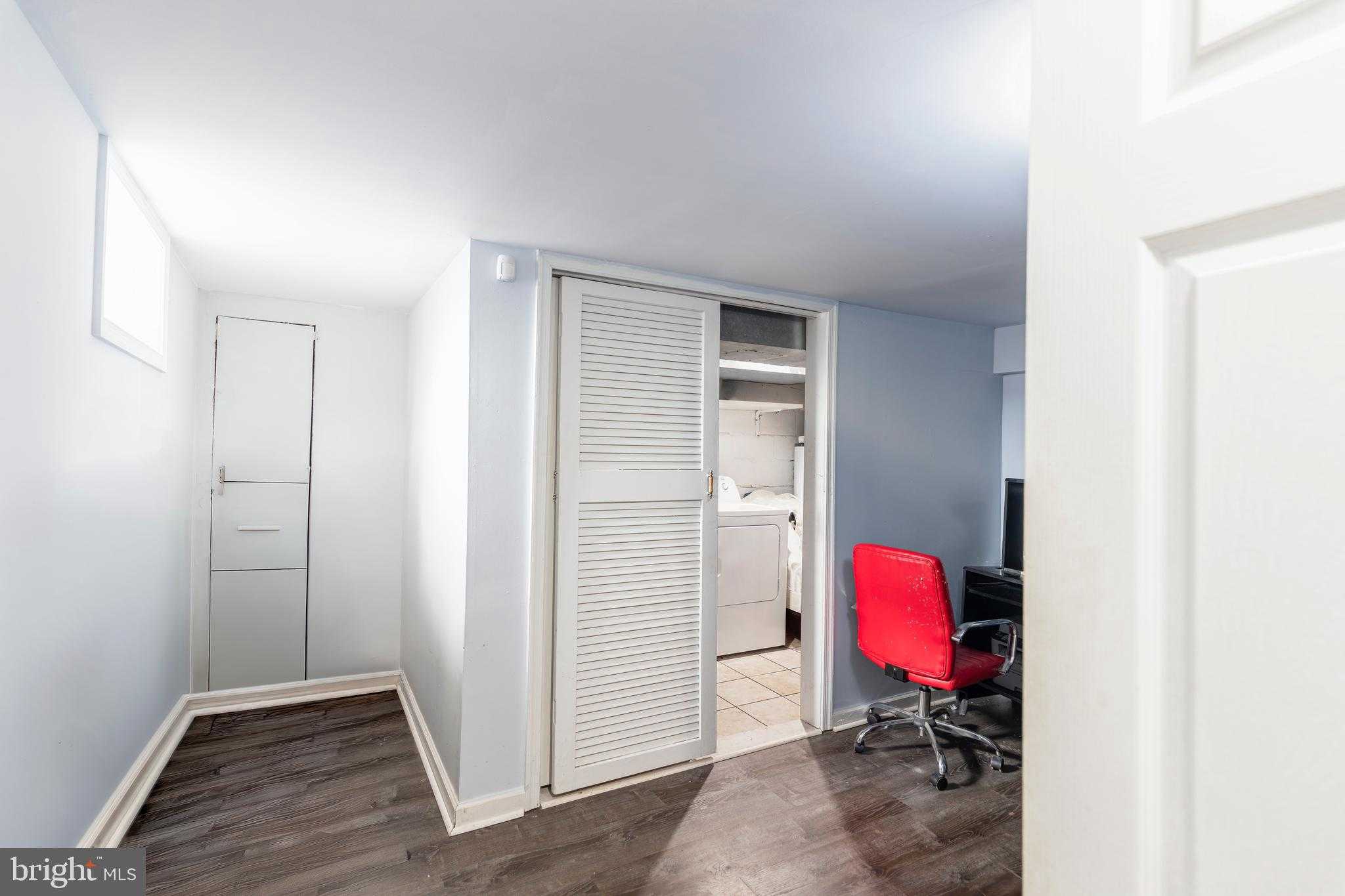 9406 Sheridan St photo 18