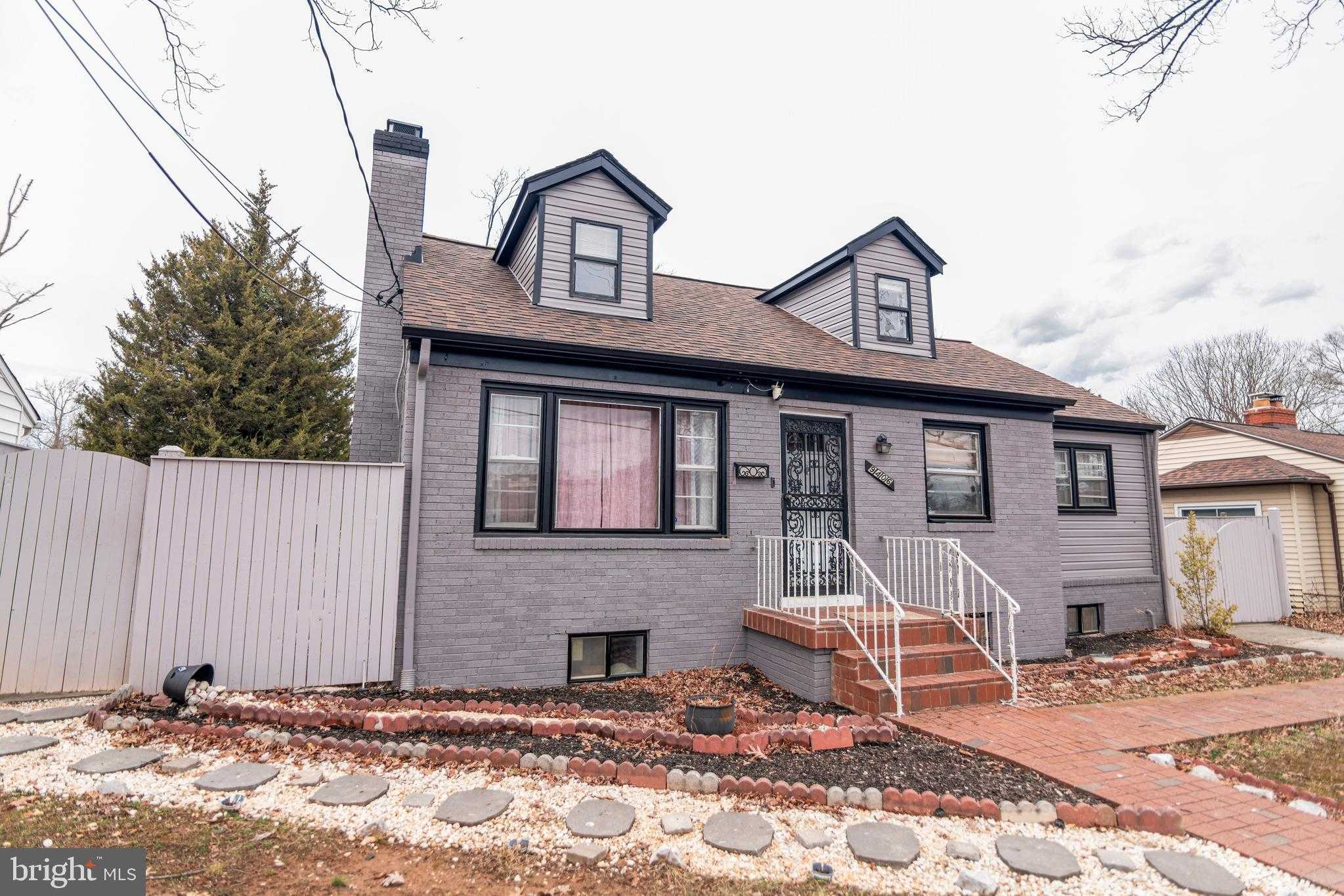 9406 Sheridan St photo 3