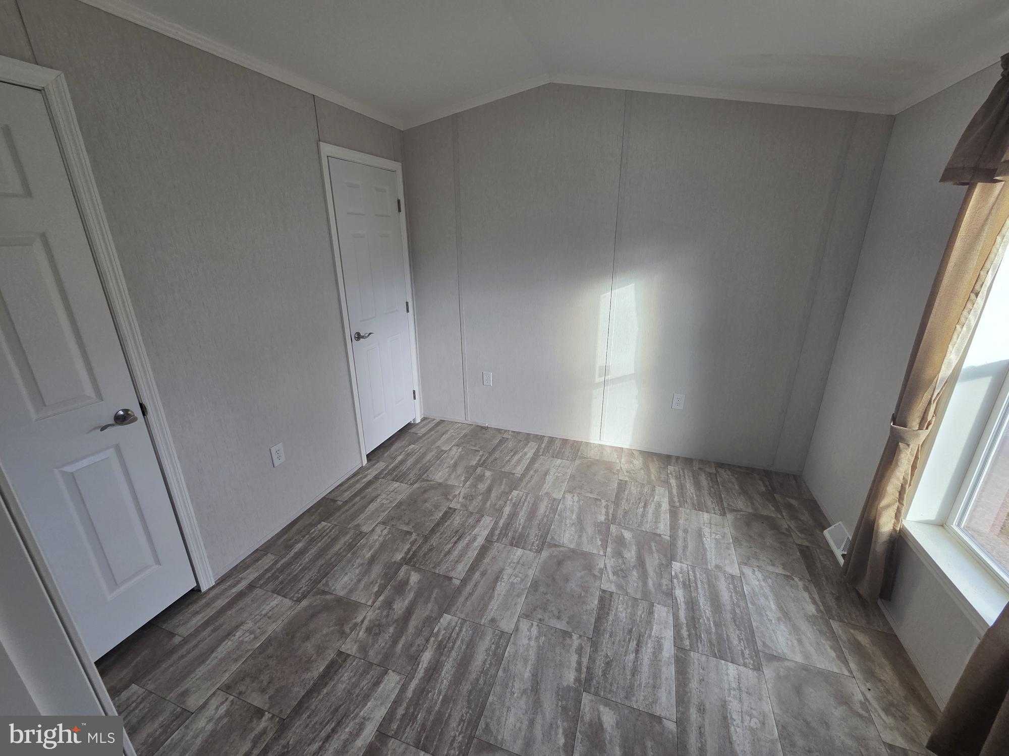 1 Laurel Ter photo 5