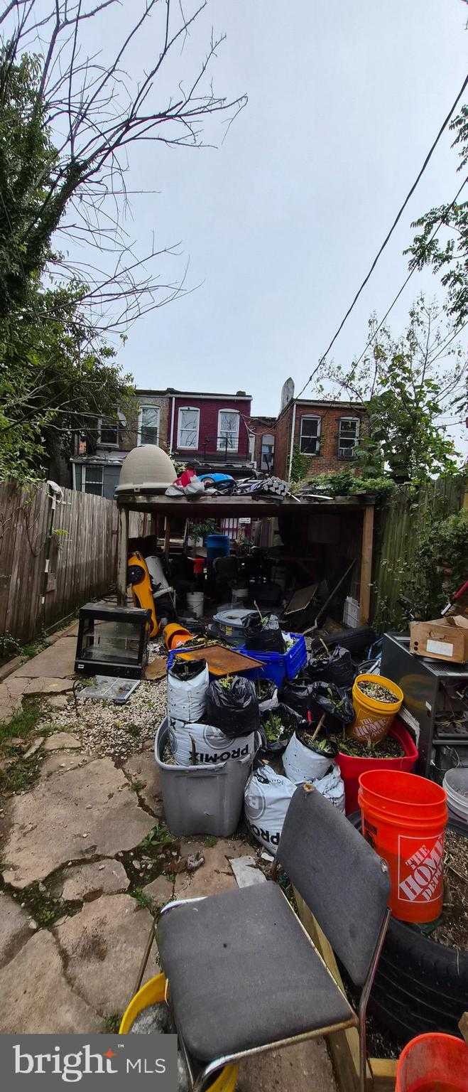 1806 Aiken St photo 21