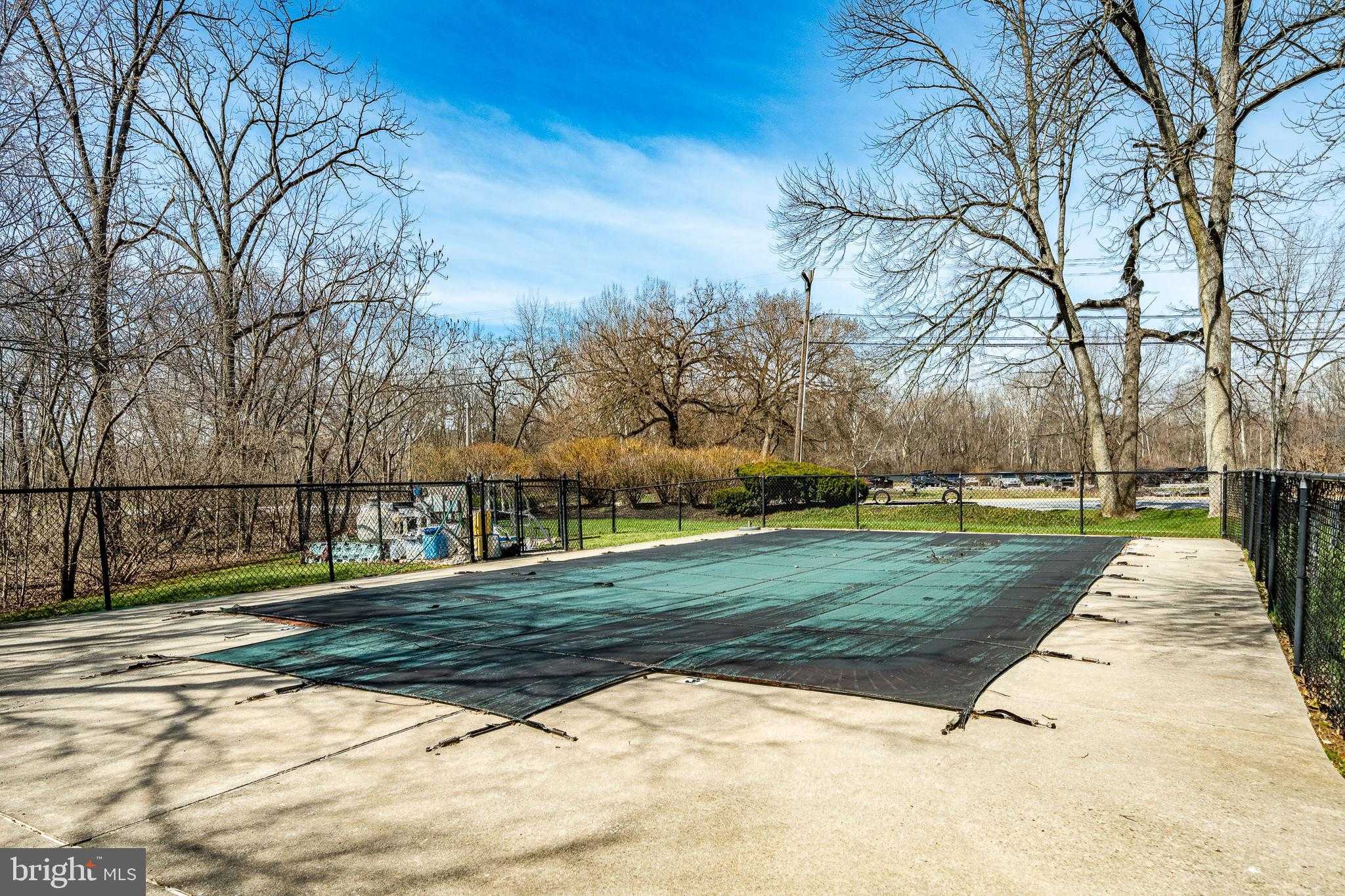 335 E Lancaster Ave Unit E4 photo 13