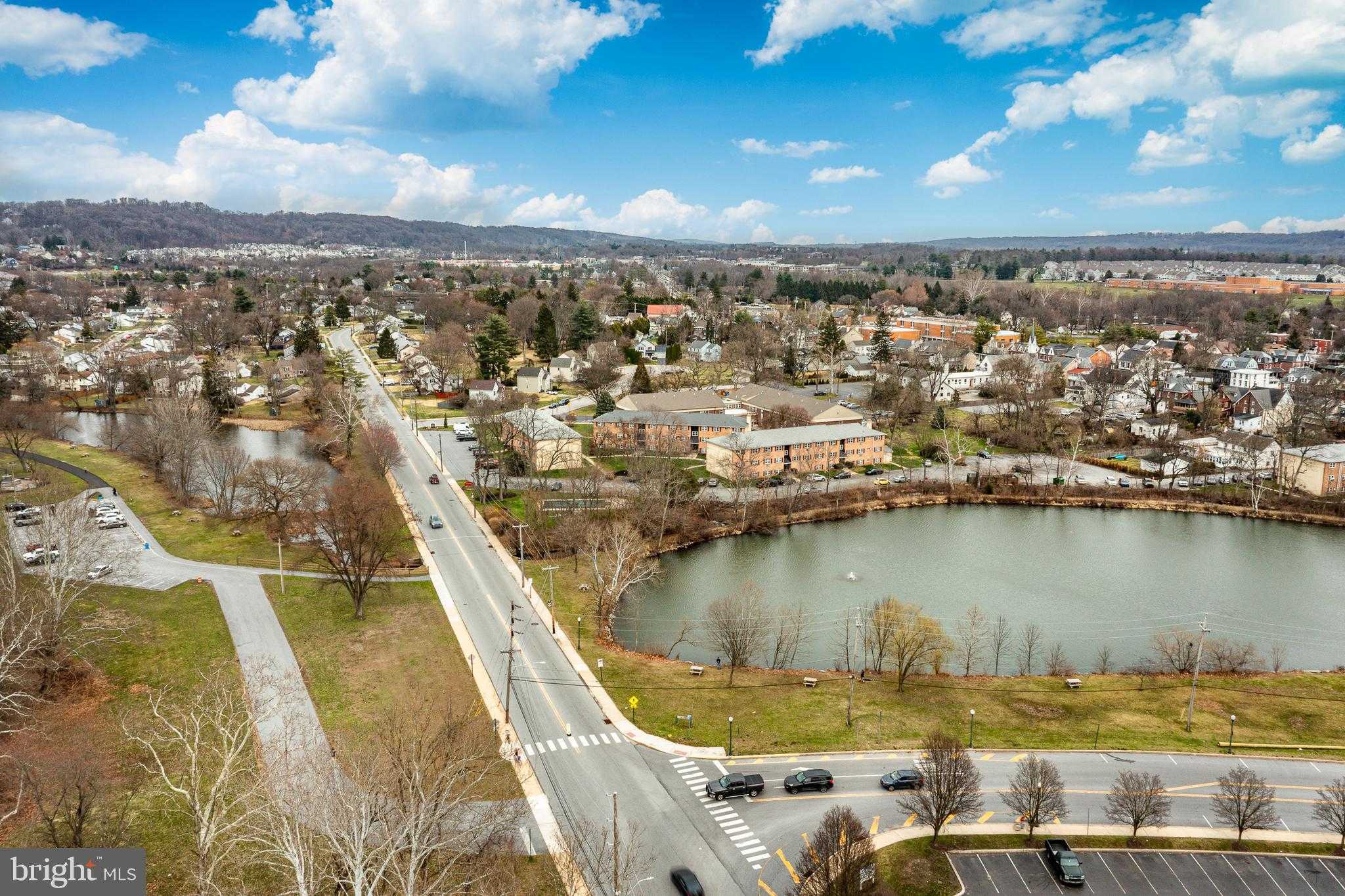 335 E Lancaster Ave Unit E4 photo 21