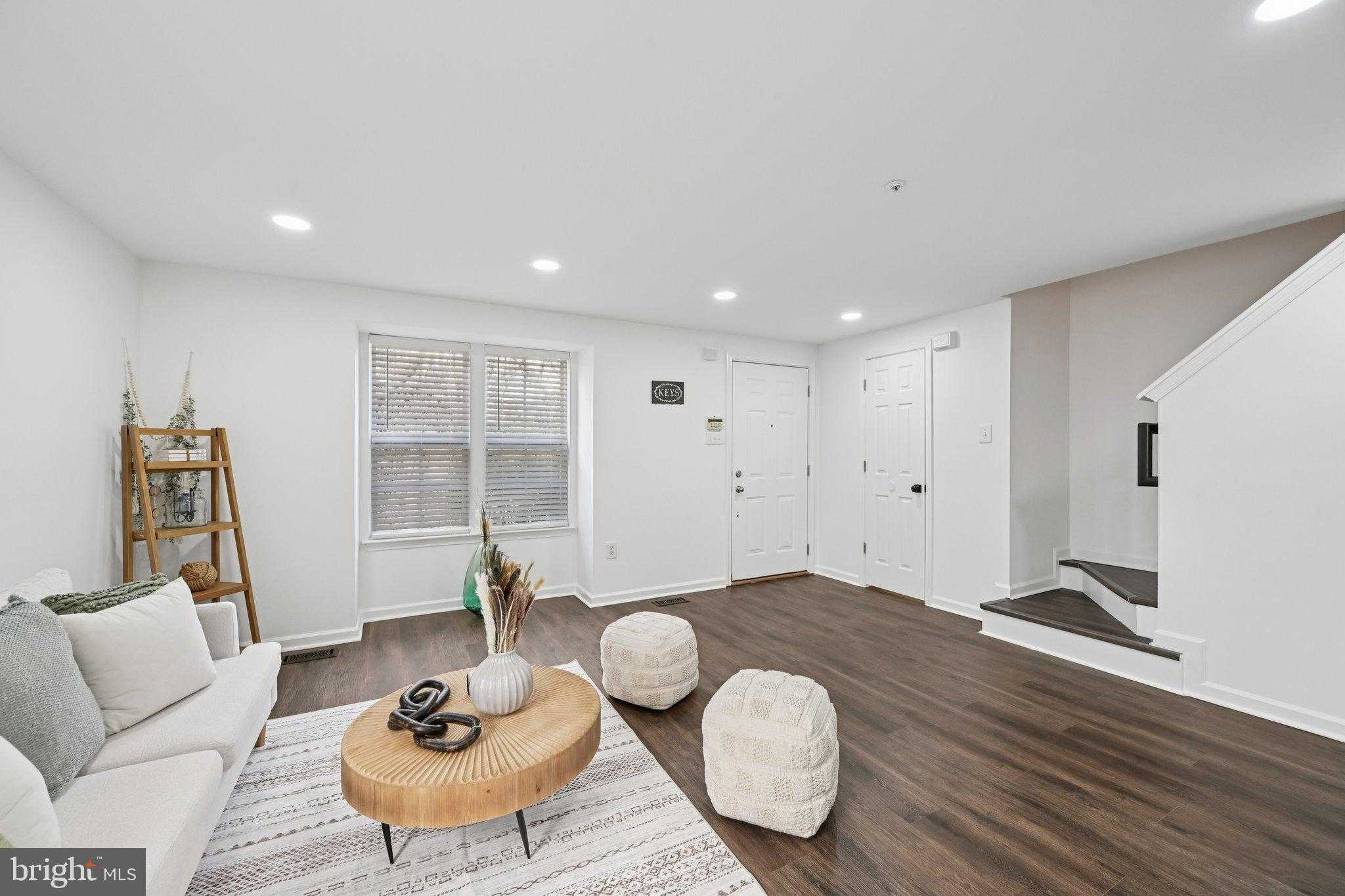 927 Jessicas Ln # 11 photo 4