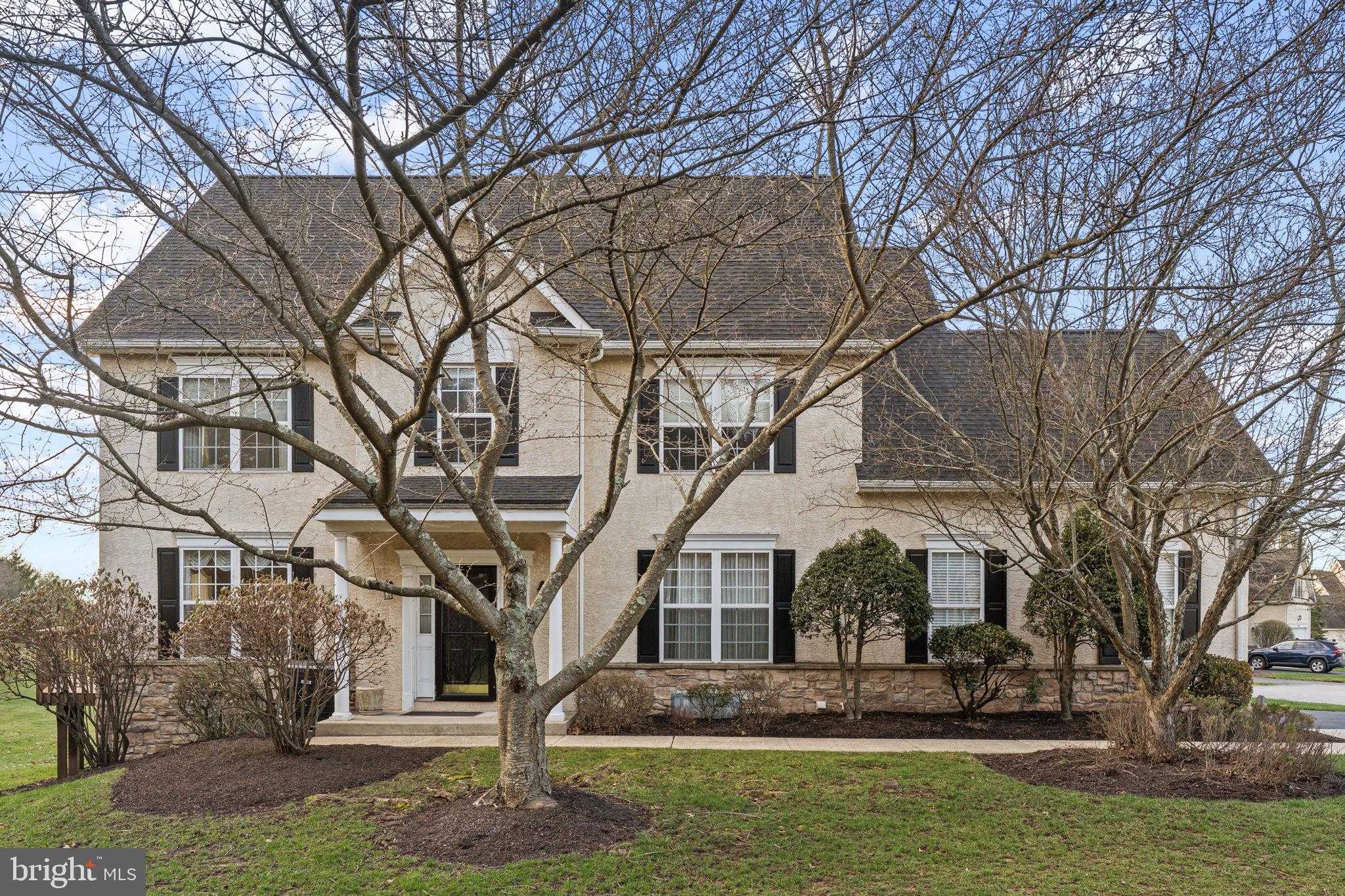 376 Hobson Pl photo 2